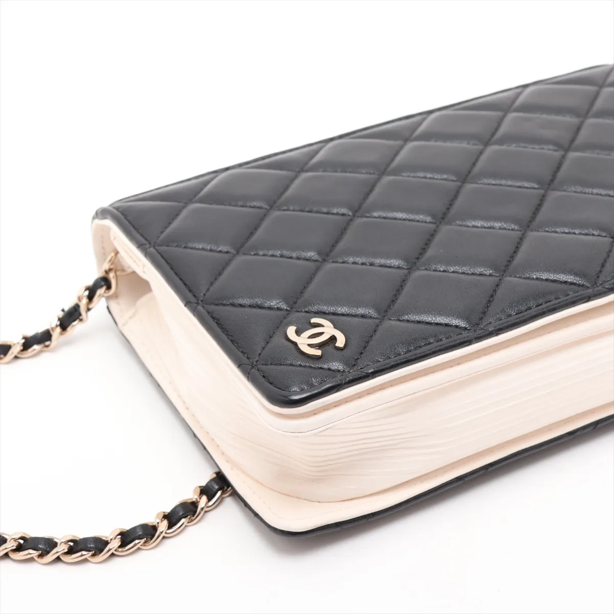 Matelassé Lambskin Chain Shoulder Bag Book Black x White Gold Hardware HL897A58 Random Plate AP2952 — view 4