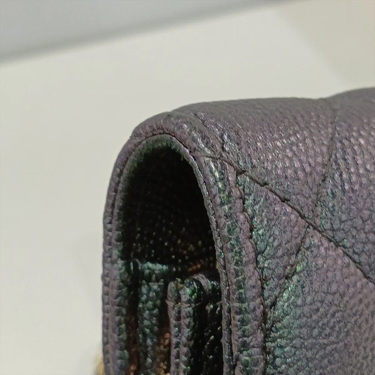Matelassé Caviar Skin Chain Wallet, Green with Gold Hardware, 27657783, Serial Number 27 — view 12