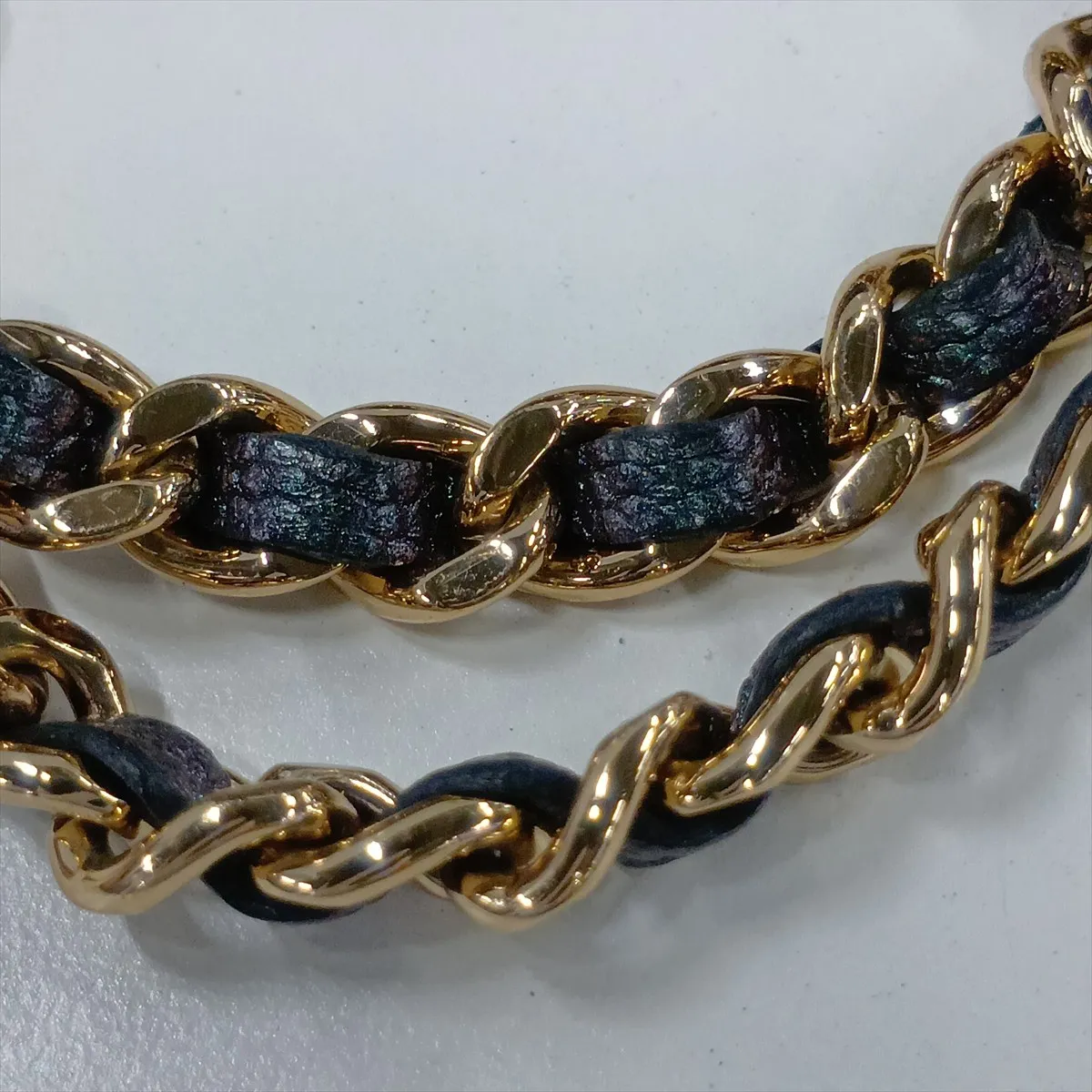 Matelassé Caviar Skin Chain Wallet, Green with Gold Hardware, 27657783, Serial Number 27 — view 13