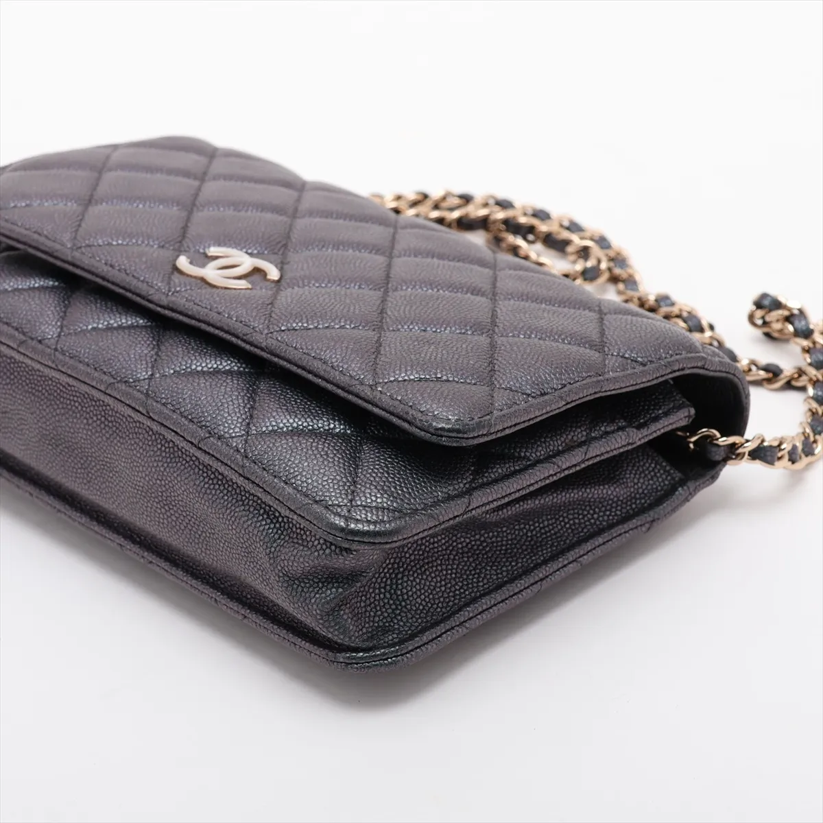 Matelassé Caviar Skin Chain Wallet, Green with Gold Hardware, 27657783, Serial Number 27 — view 3