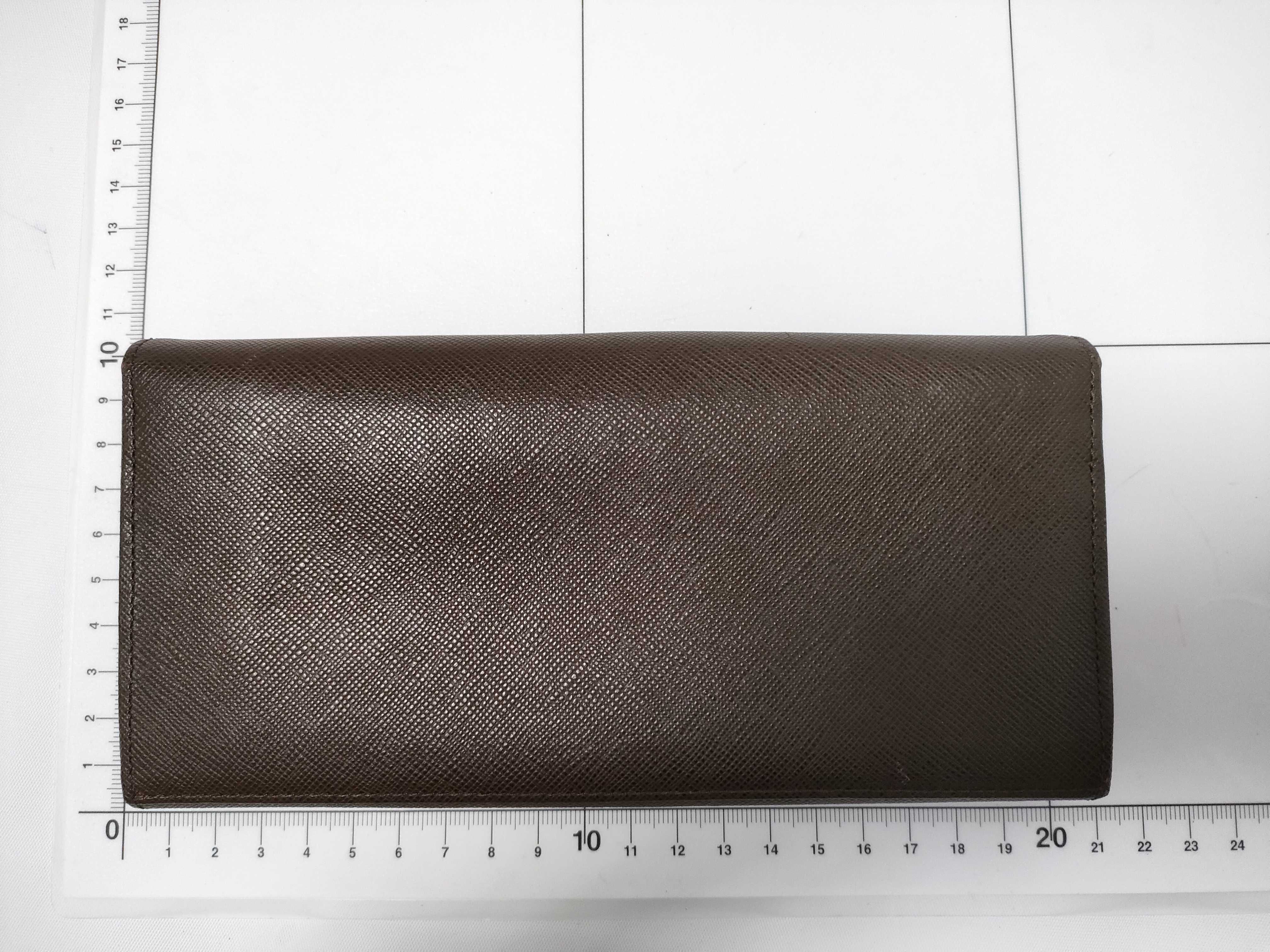 wallet — view 2