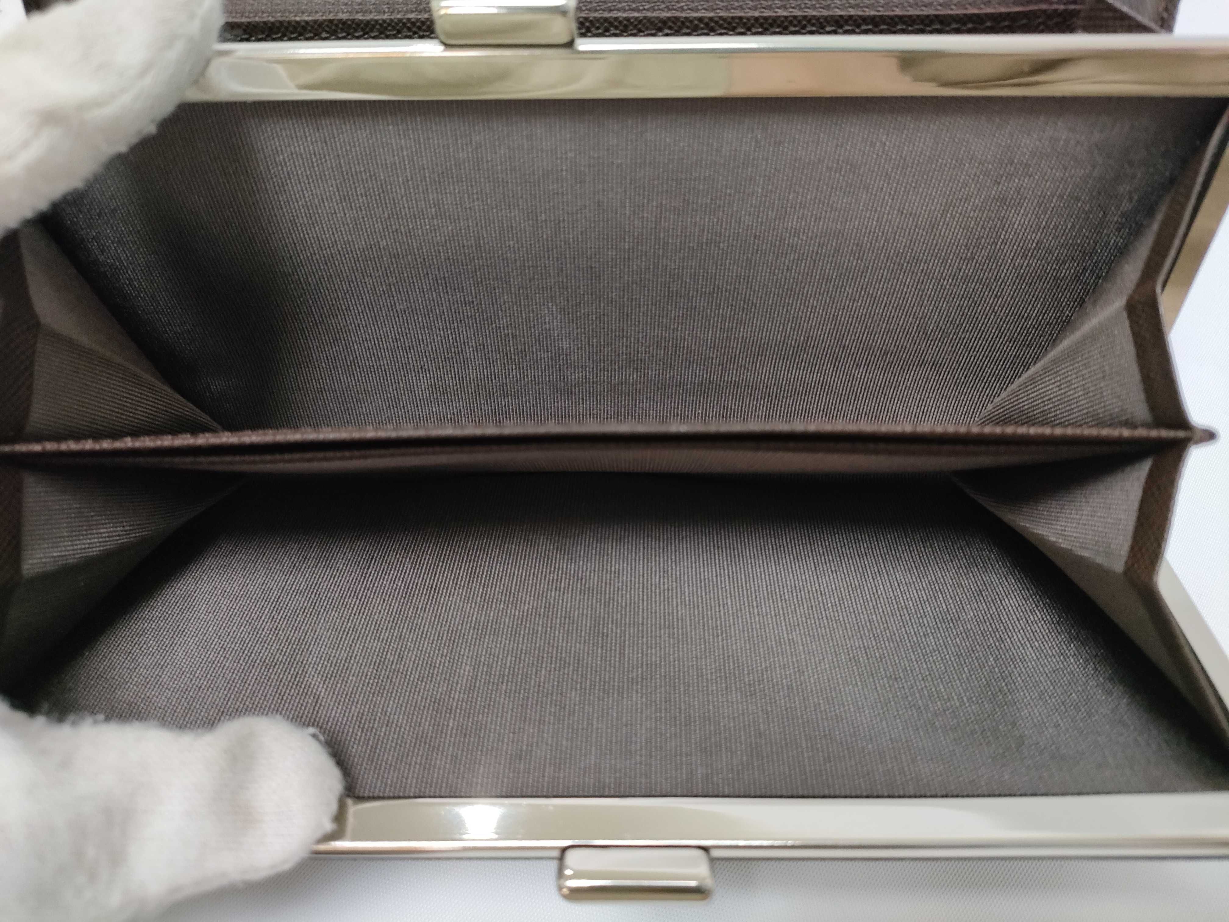 wallet — view 10