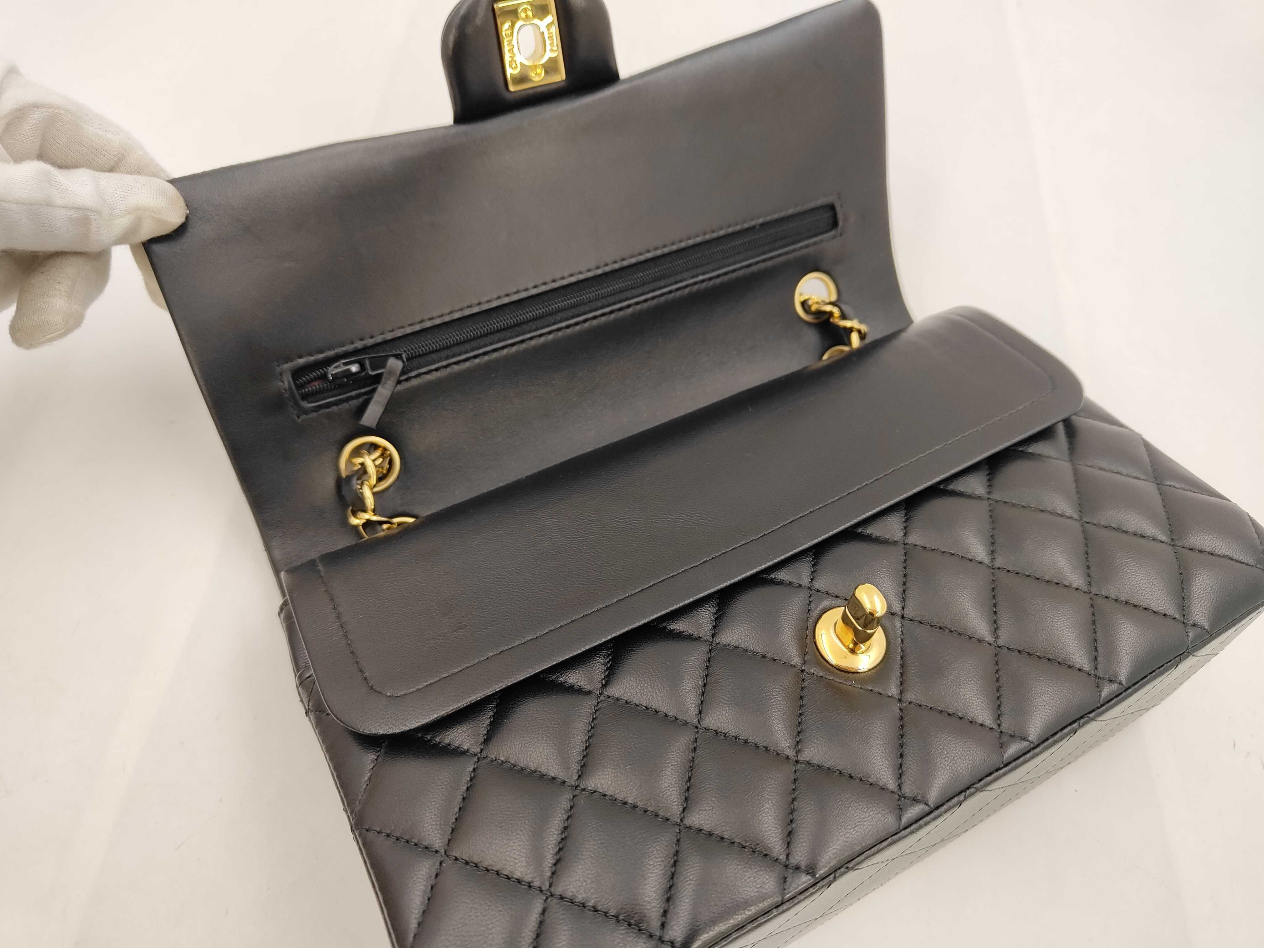 Matelassé 25 Double Flap Double Chain Shoulder Bag, Lambskin, Black, Gold Hardware. — view 7