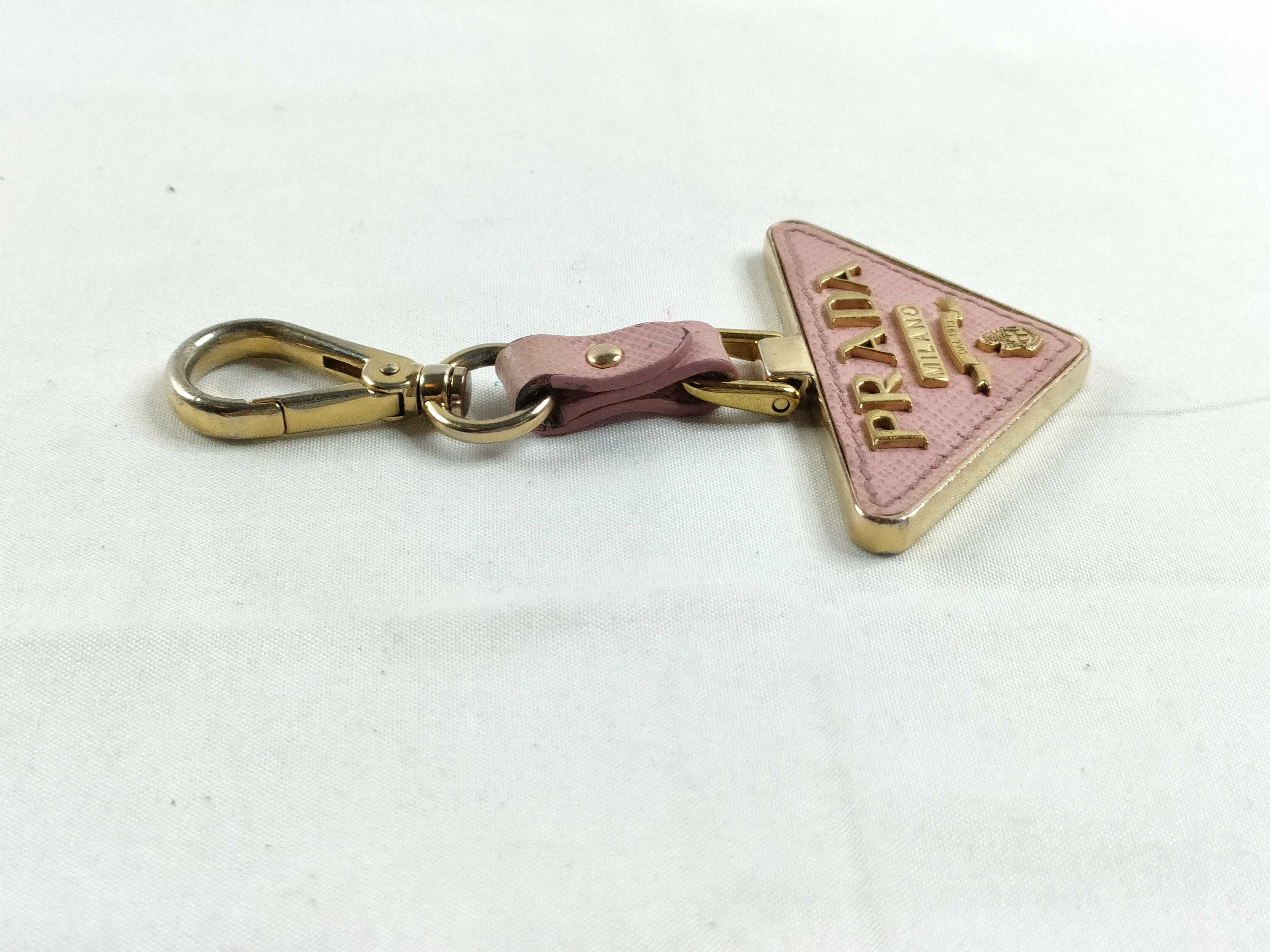 Triangle Plate Logo Charm Key Case Key Holder Key Cases & Key Holders — view 4