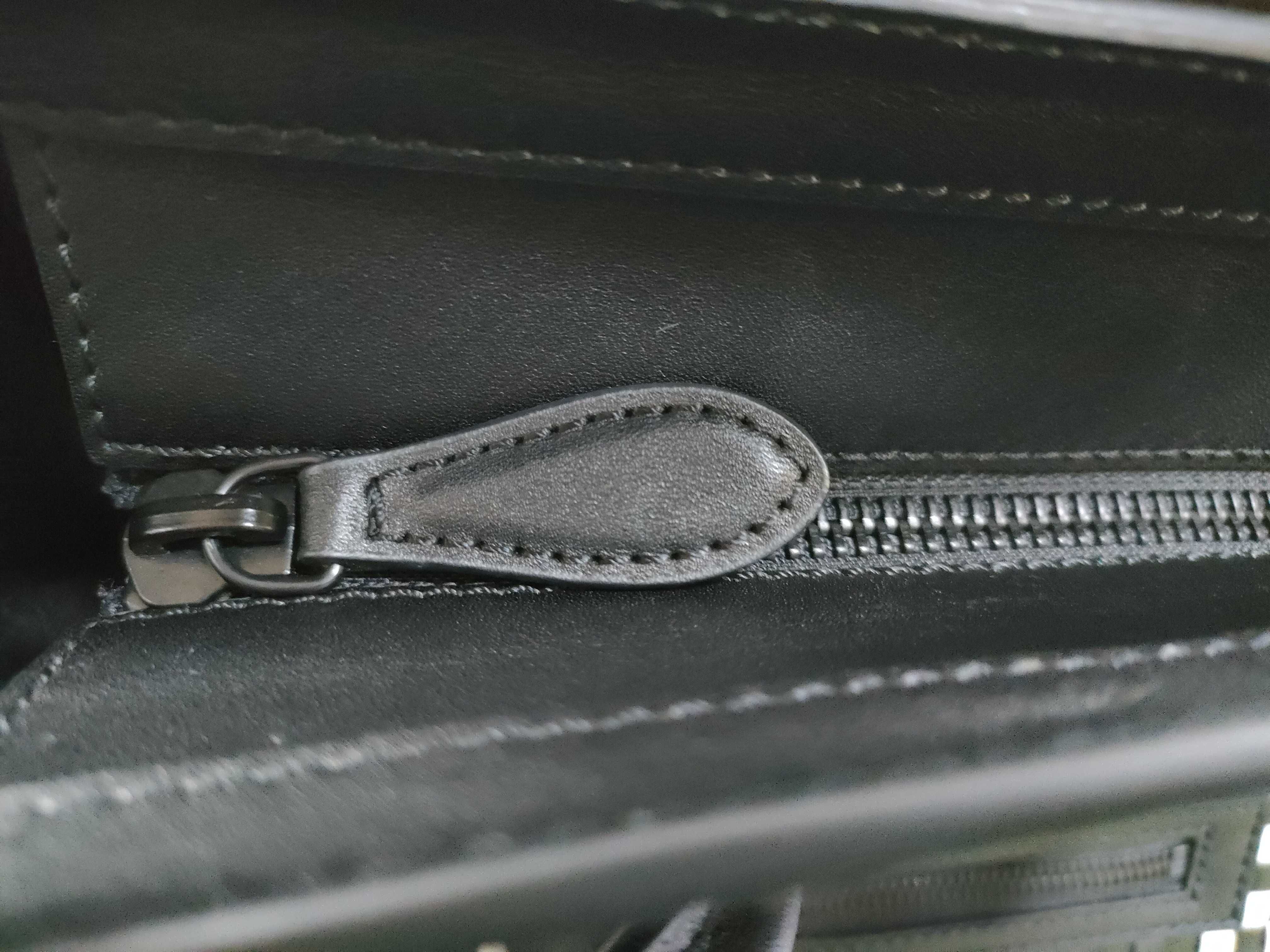 Luggage Medium Shopper Leather Handbag, Black — view 13