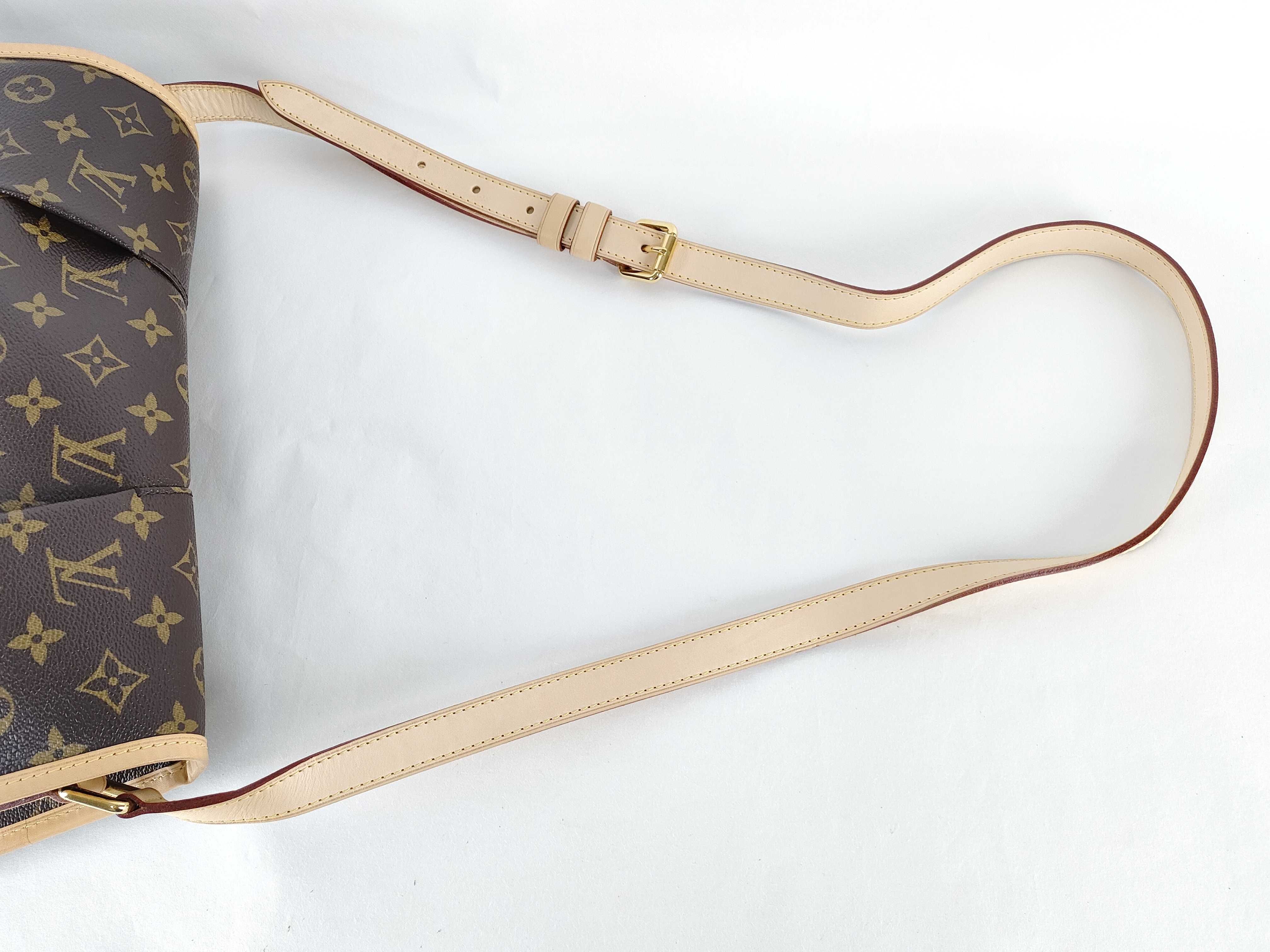 Monogram VN - Monogram Menilmontant PM M40474 Brown Shoulder Bag — view 3