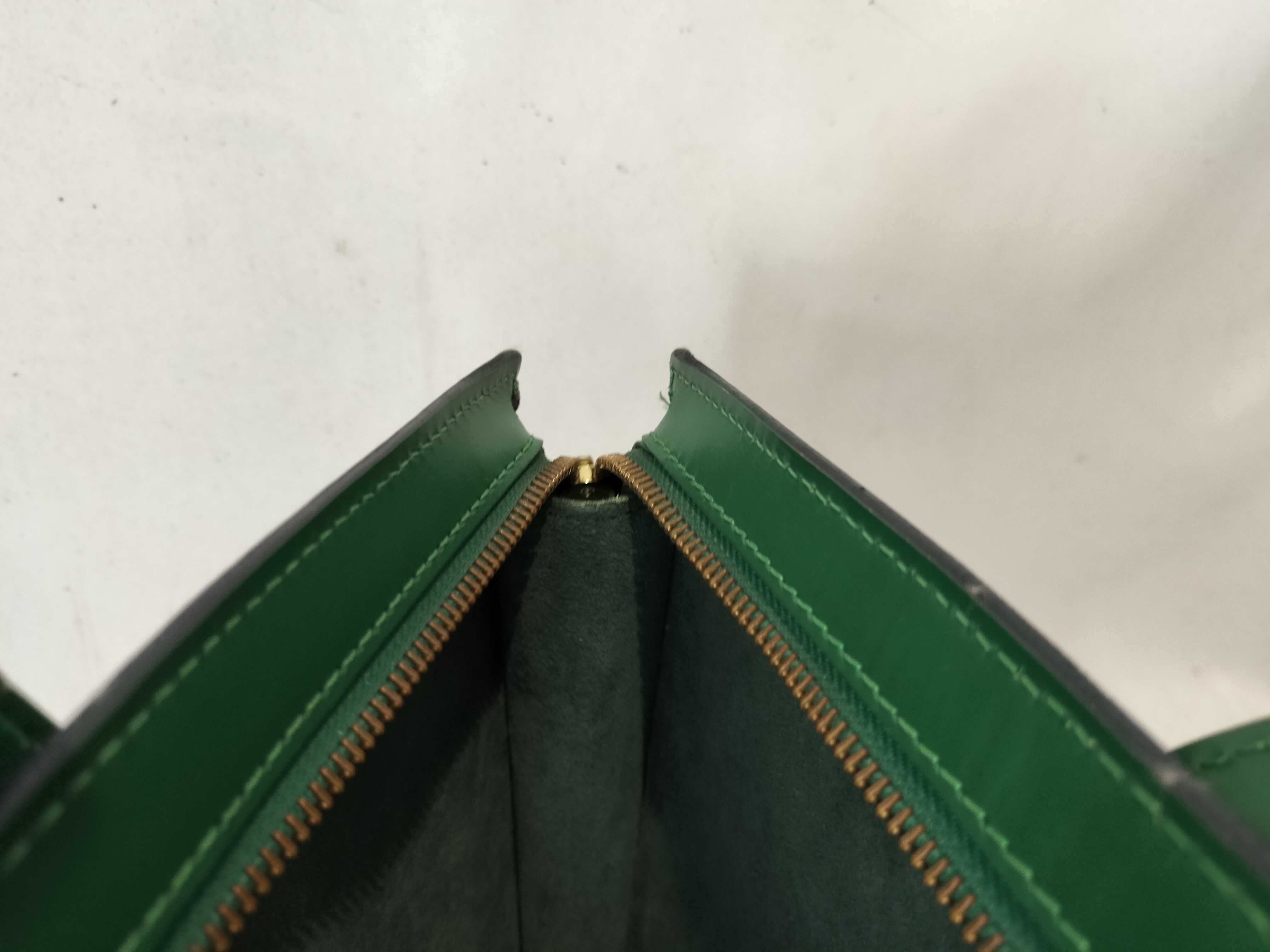 Epi Saint Jacques Shopping/M52264 Handbag — view 13