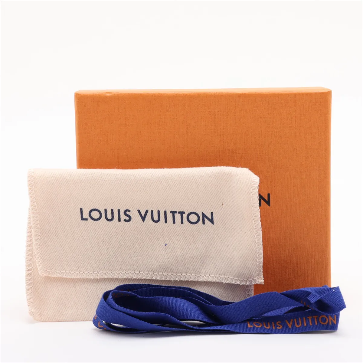 Monogram Portecarte LV Charm M82739 Rose Ballerine Card Case (RFID detected) — view 10