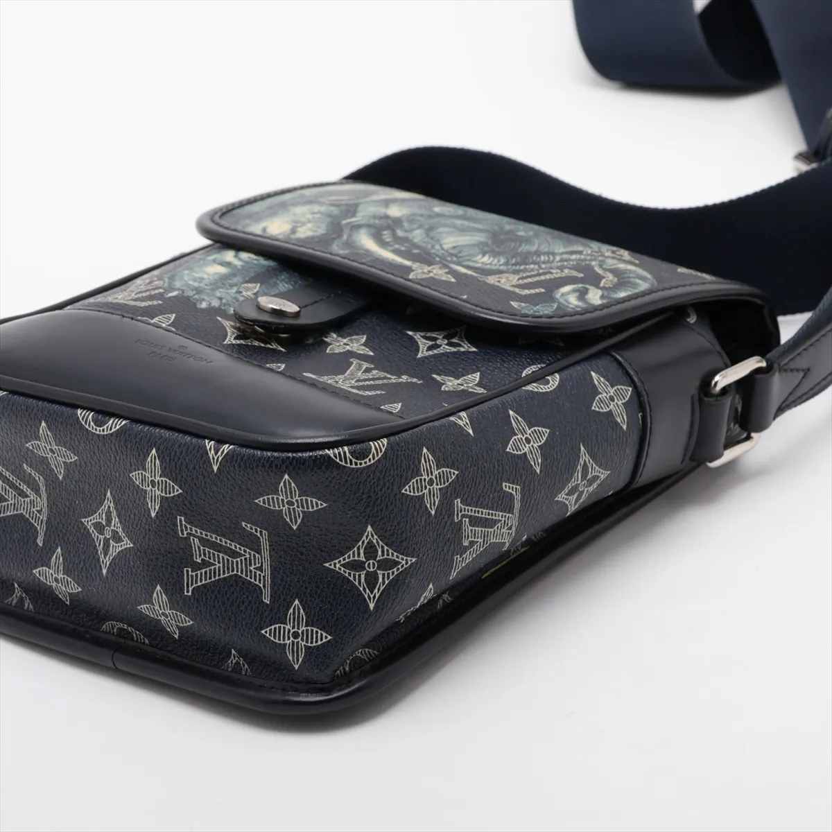 Monogram Savannah Messenger BB M54246 FO0127 Navy (RFID detected) — view 3