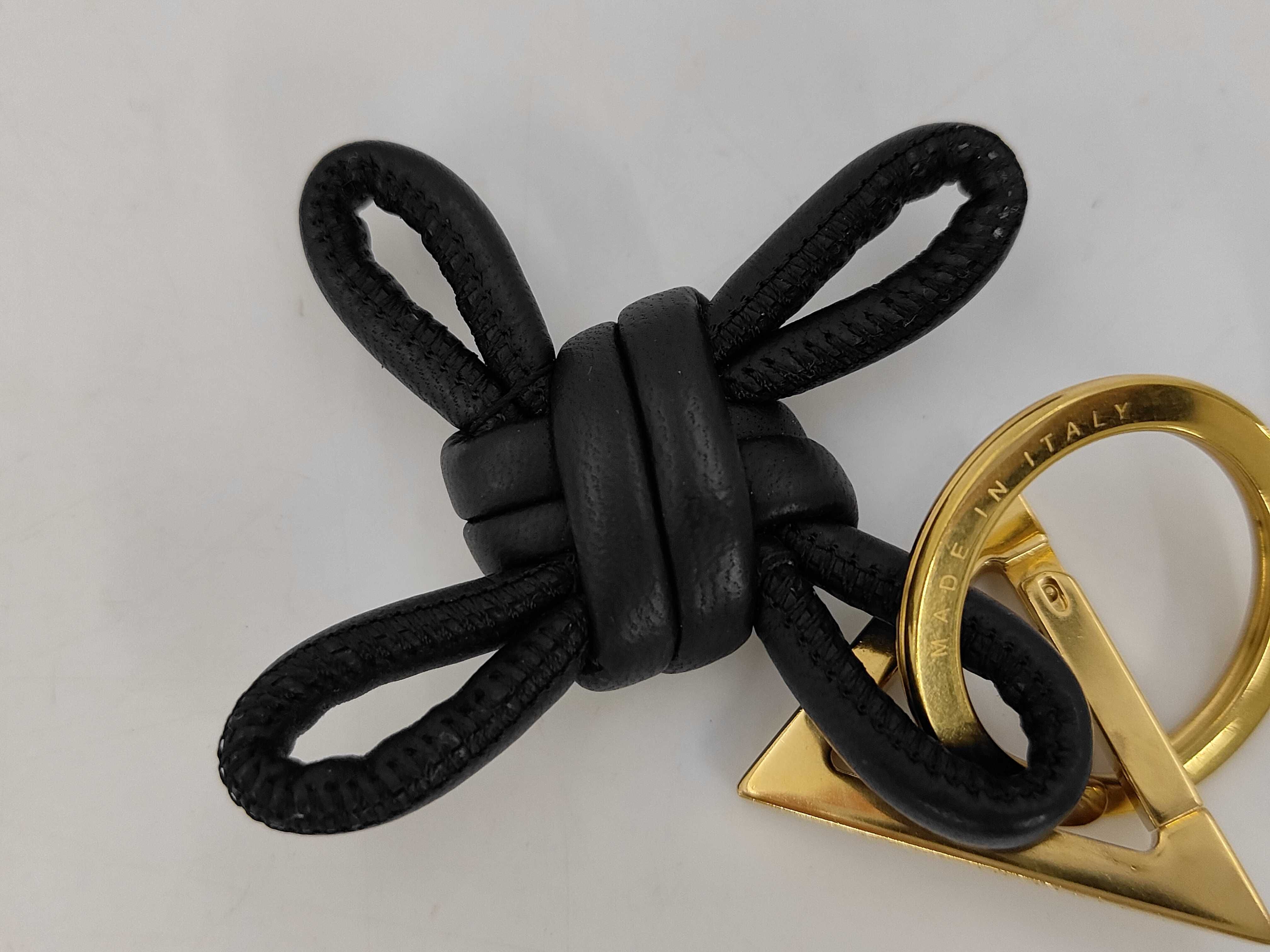 Keychain / Keyring / Leather Key Case & Keychain — view 6