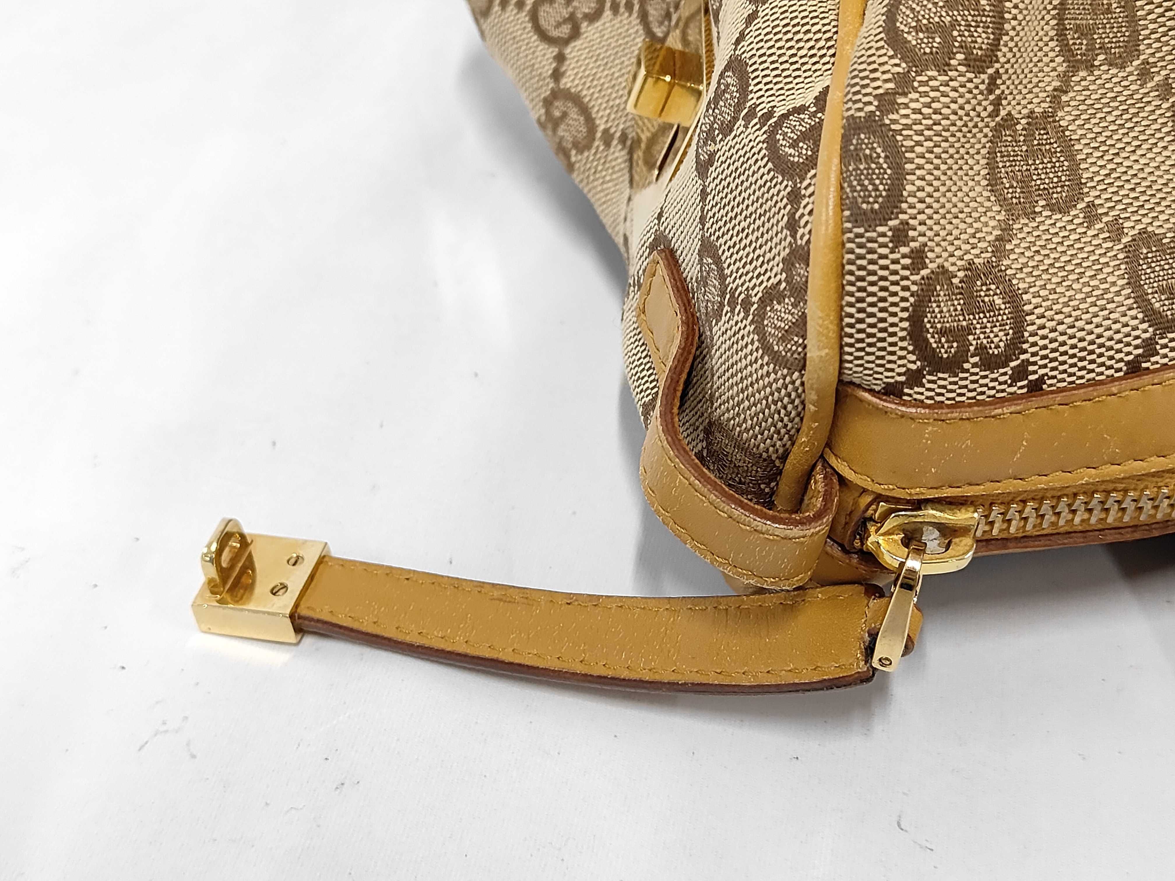 GG Canvas Sherry Boston Bag — view 9