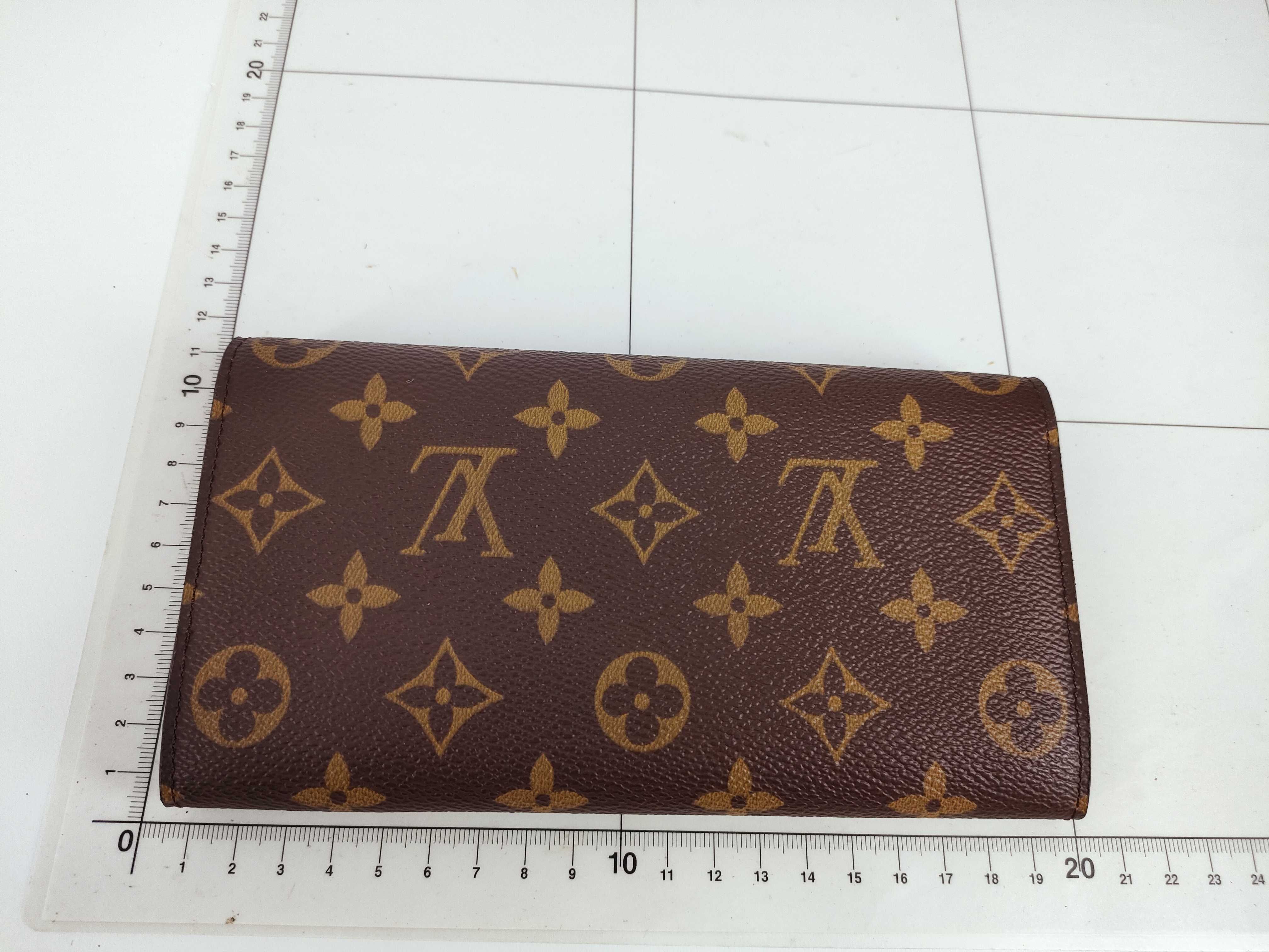 Monogram Louis Vuitton Monogram Sarah TH0023 Wallet, Unused, Box Included — view 2