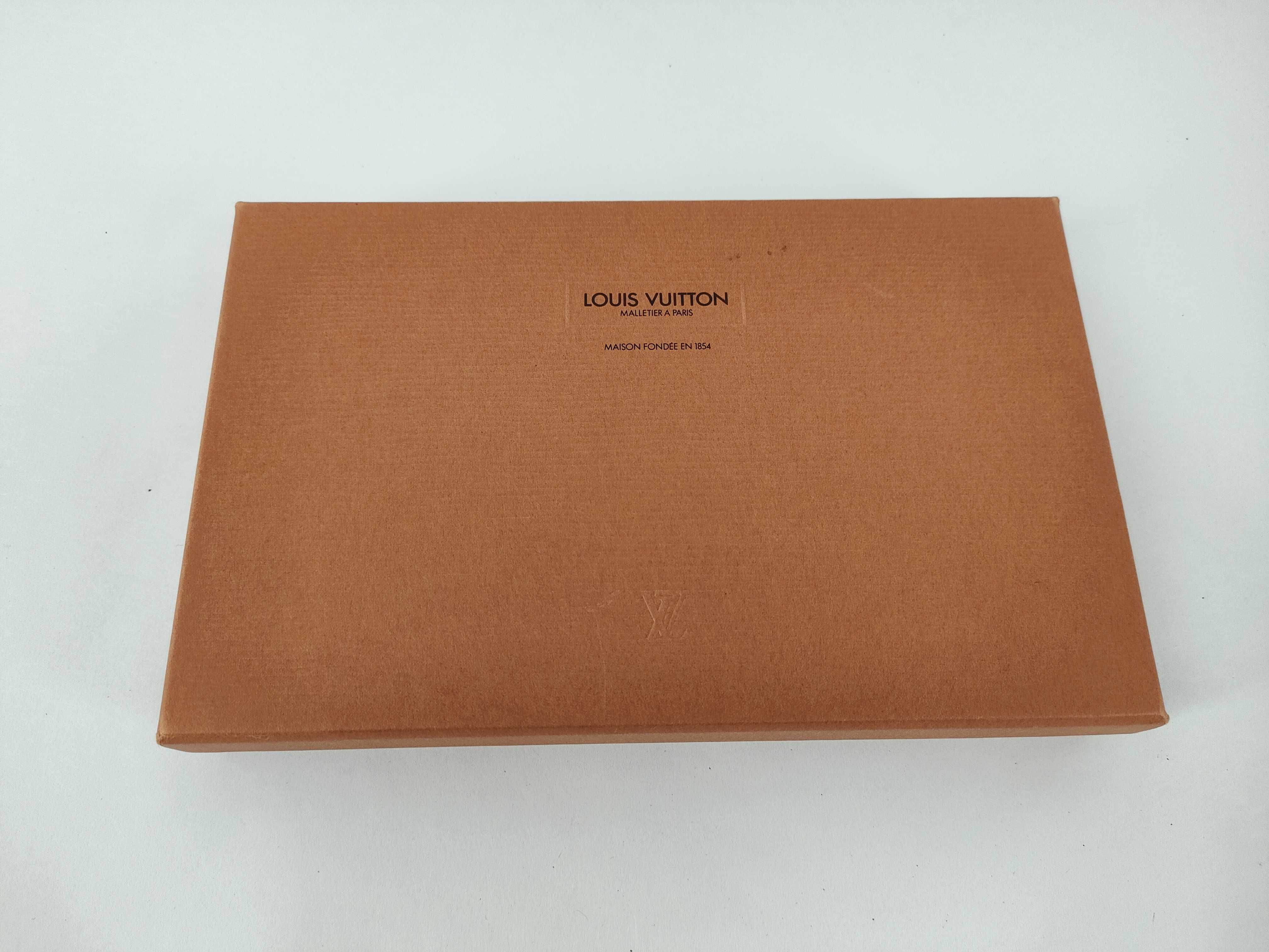 Monogram Louis Vuitton Monogram Sarah TH0023 Wallet, Unused, Box Included — view 15