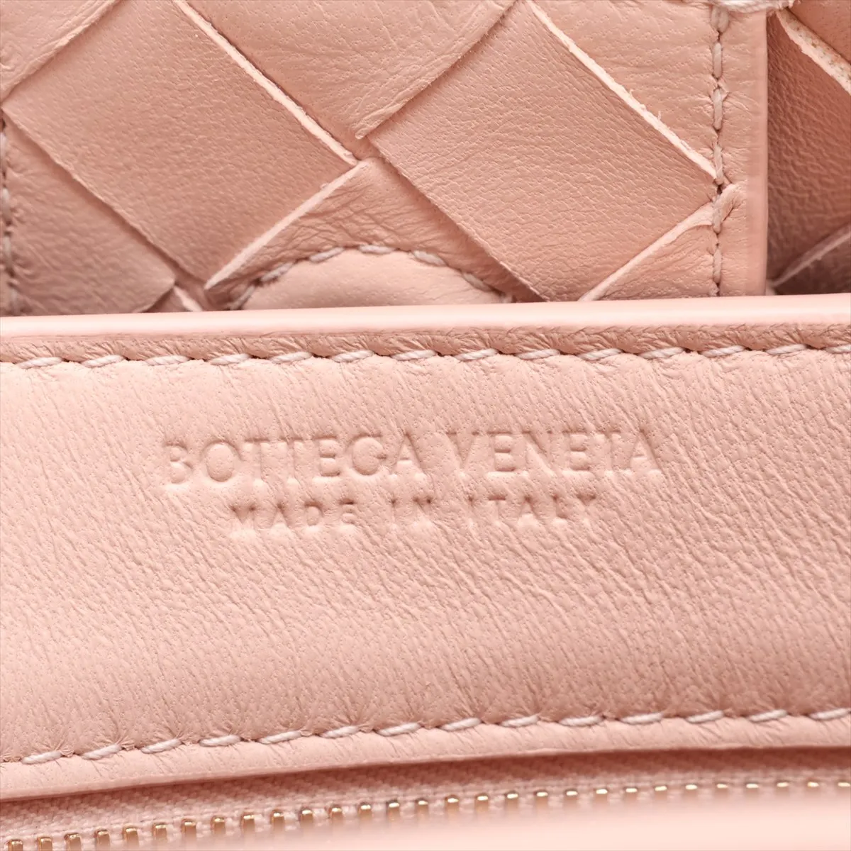 Intrecciato Small Andiamo Leather 2-Way Handbag Pink — view 11