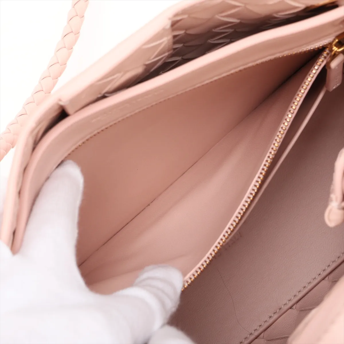 Intrecciato Small Andiamo Leather 2-Way Handbag Pink — view 9
