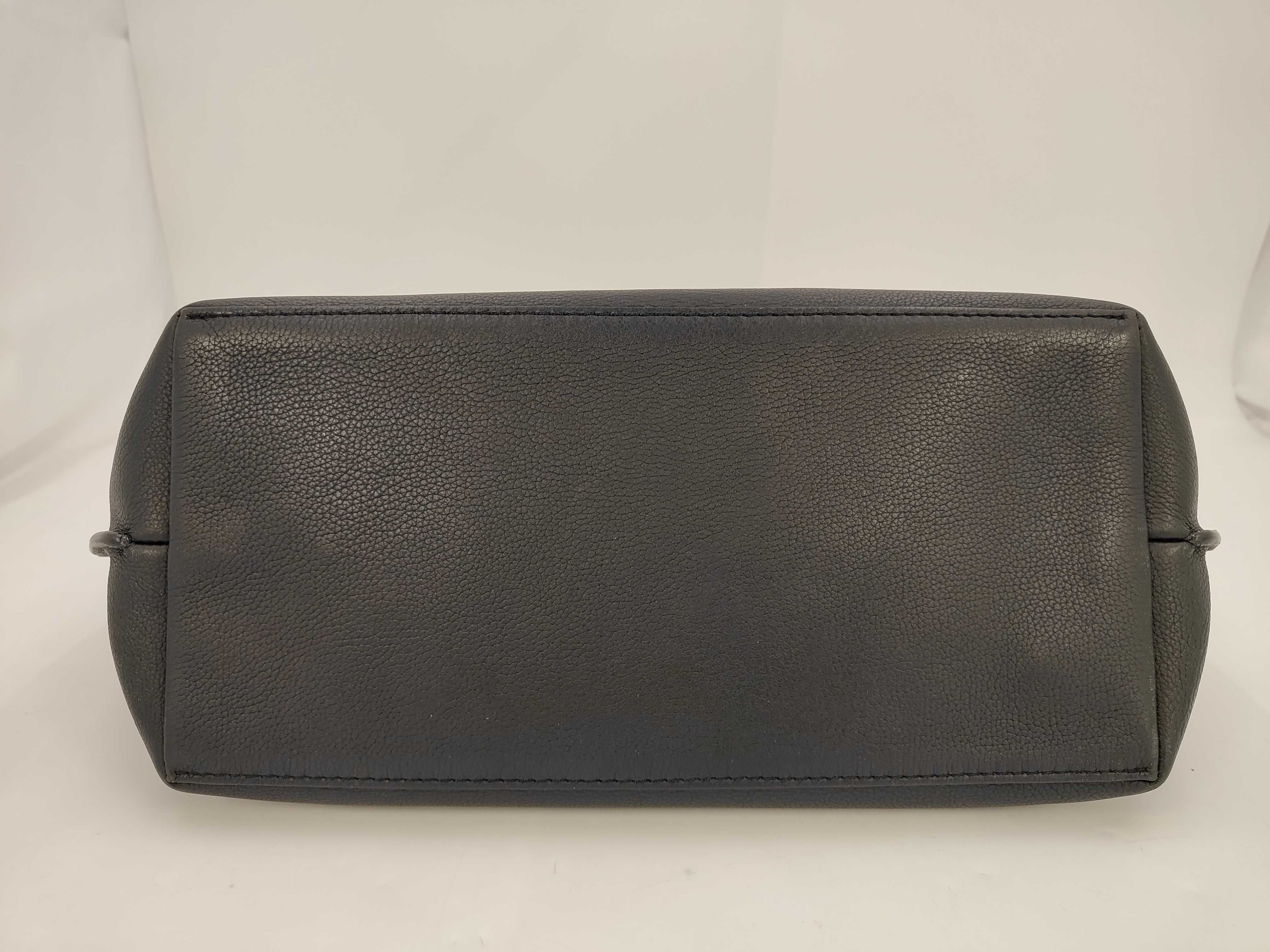 Lockme Go Shoulder Bag Tote Bag Noir M55028 FL0260 Tote Bag — view 7
