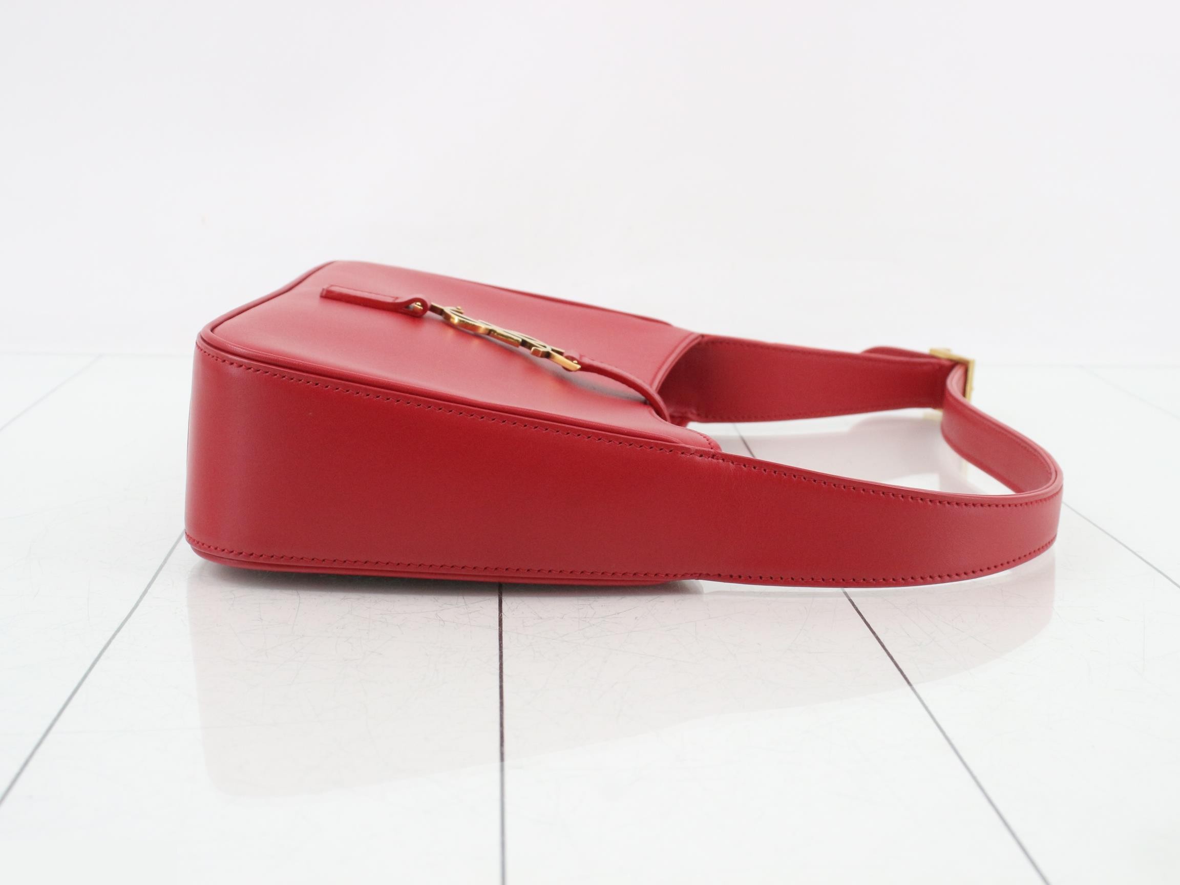 Le Cincassette One-Shoulder Bag, Red — view 3