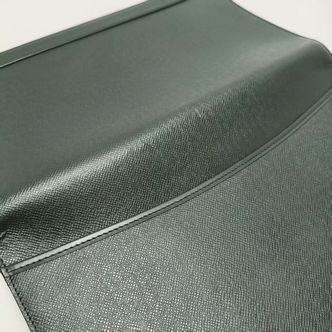 【*Shipped from: China*】LOUIS VUITTON Leather Clutch Bag Second Bag — view 10