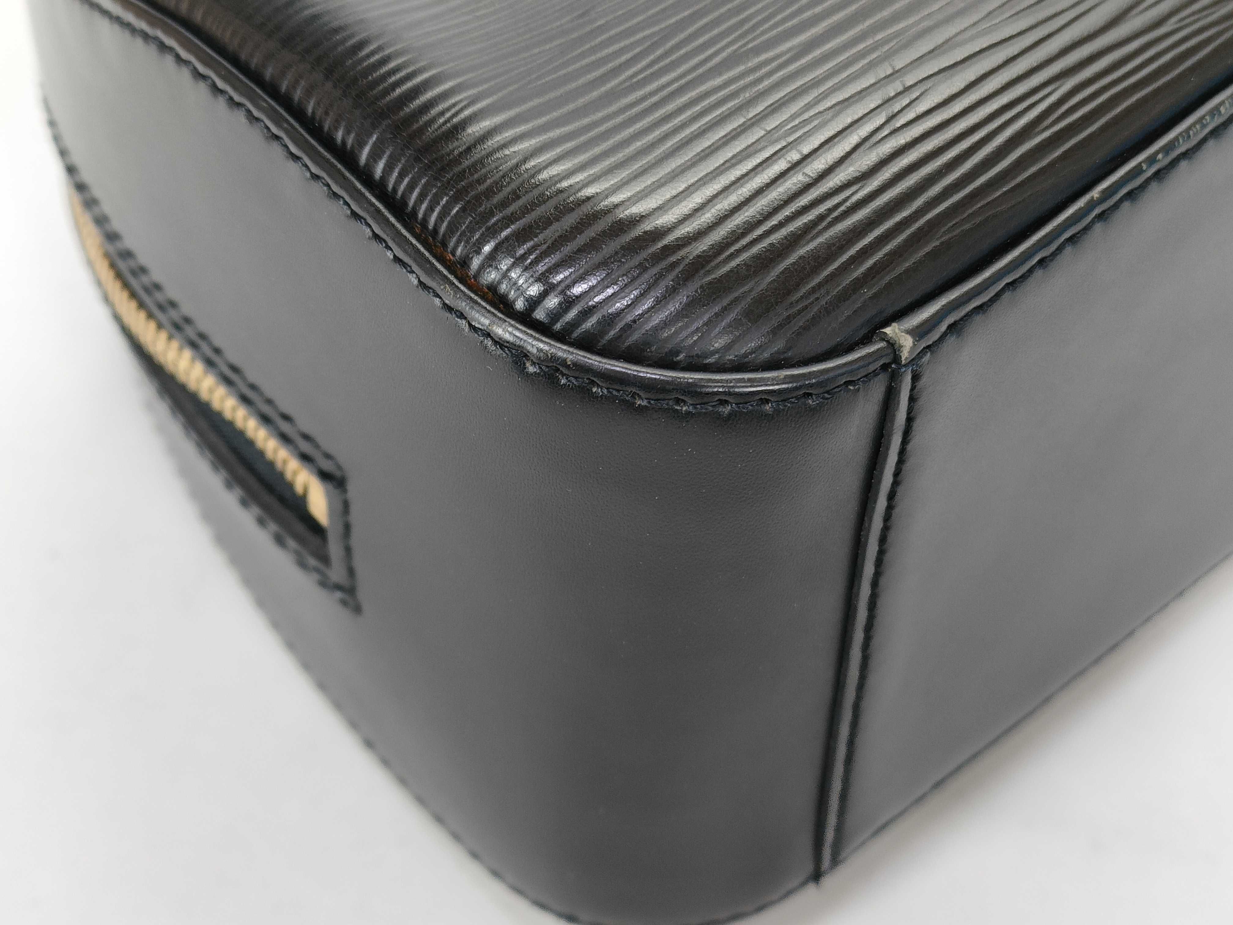 Epi Leather Handbag M52782 TH0938 Jasmine Noir — view 7