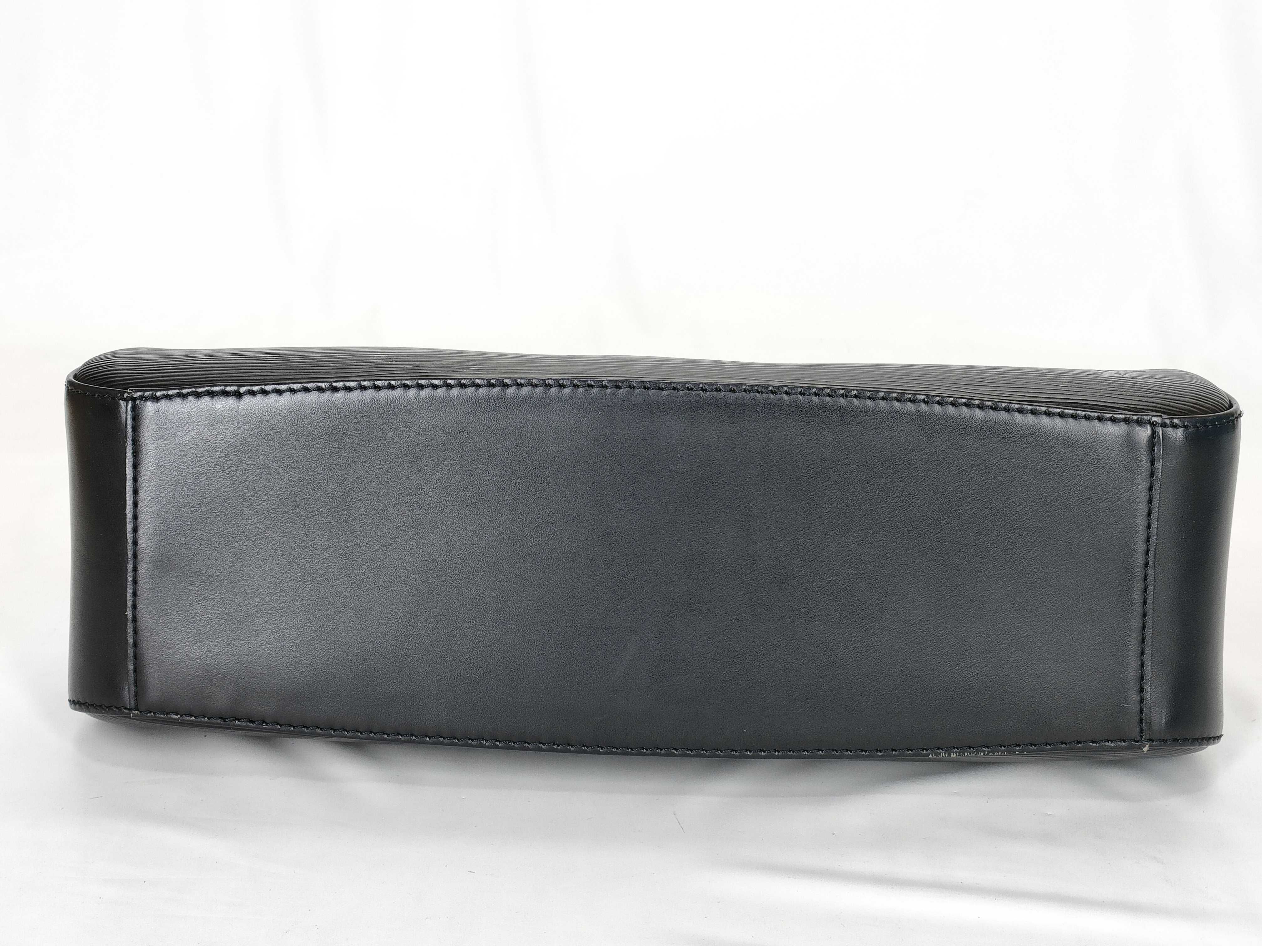 Epi Leather Handbag M52782 TH0938 Jasmine Noir — view 8