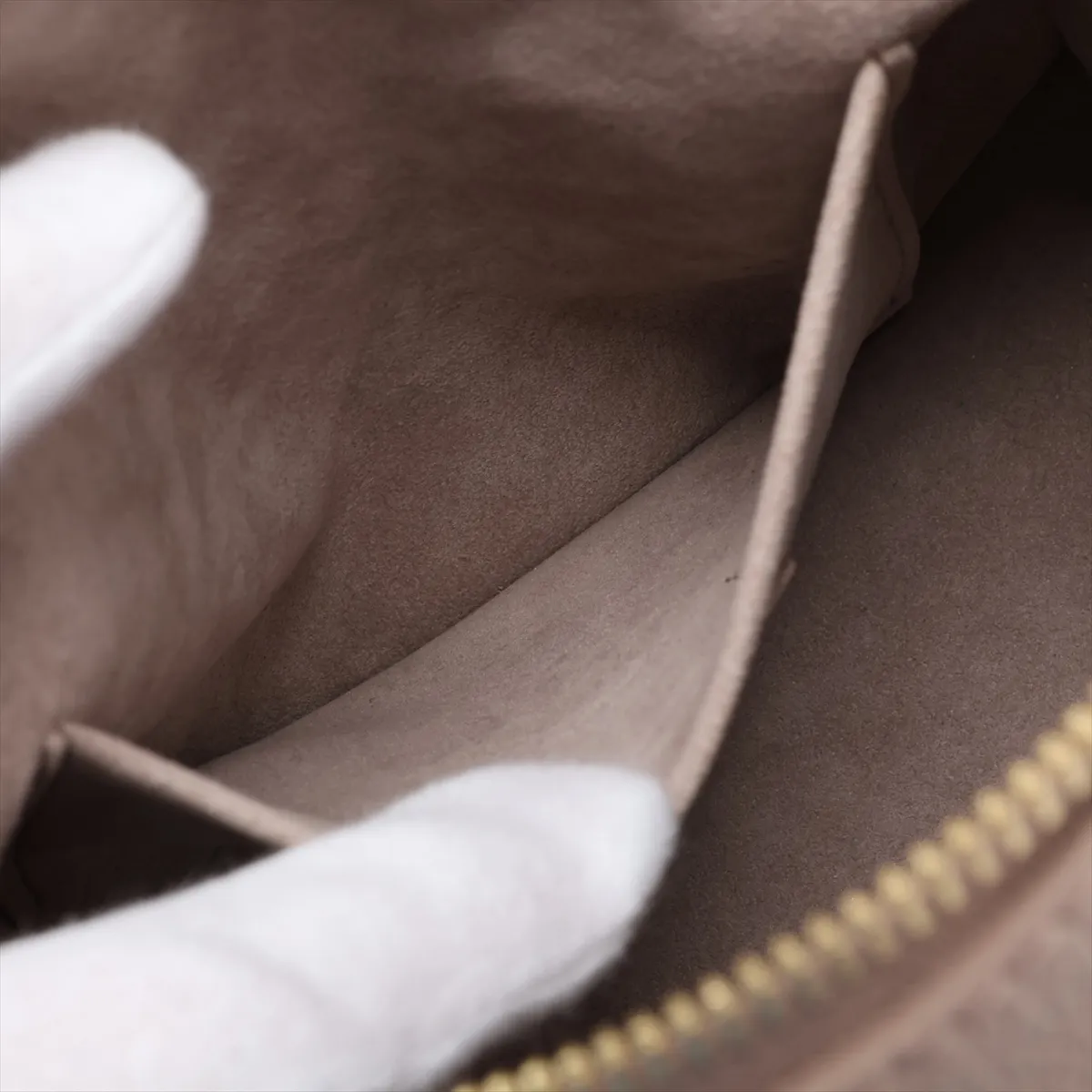 Monogram Empreinte Speedy Bandoulière 20 M46575 Beige (RFID detected) — view 9