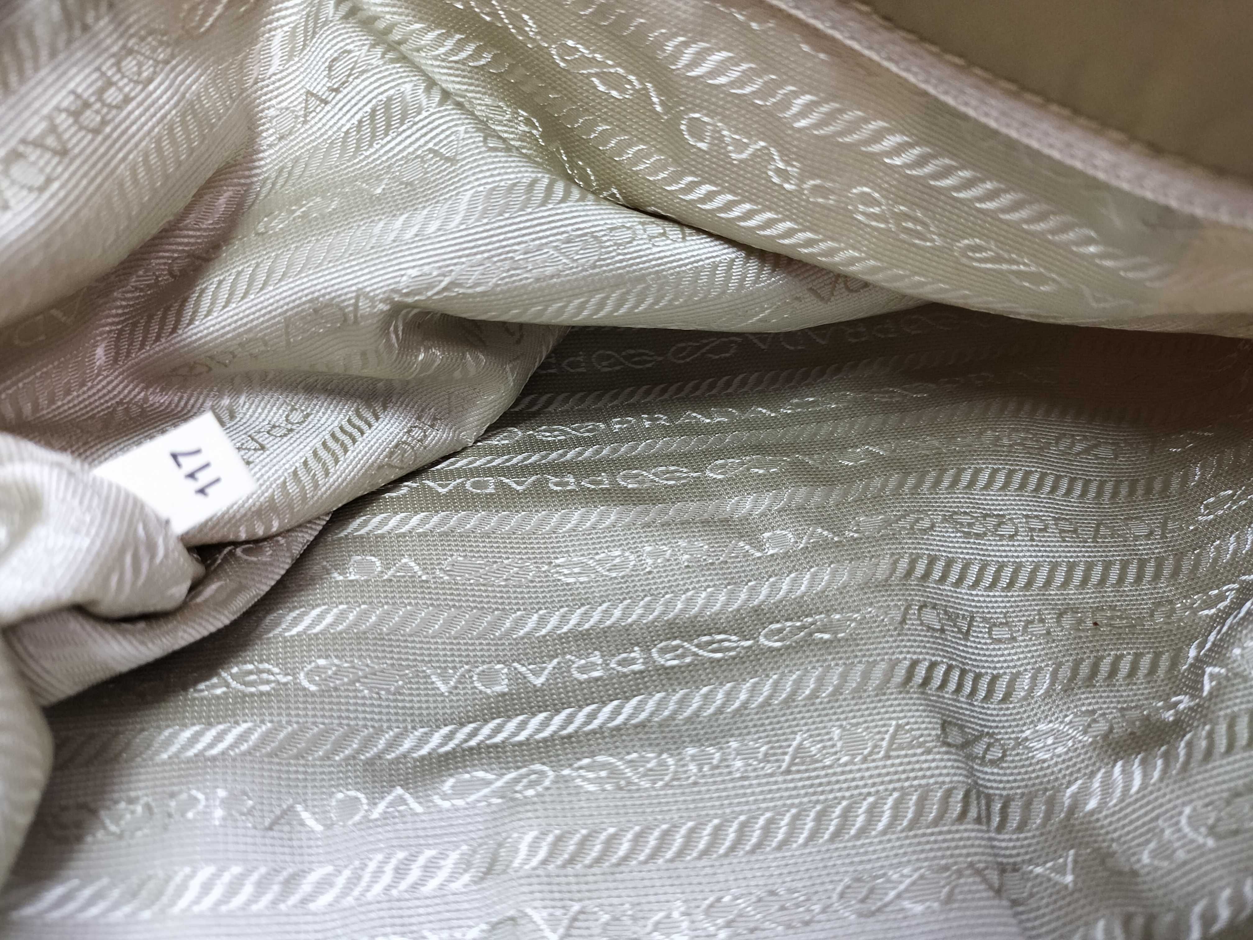 nylon tote bag in beige with triangular logo. — view 11