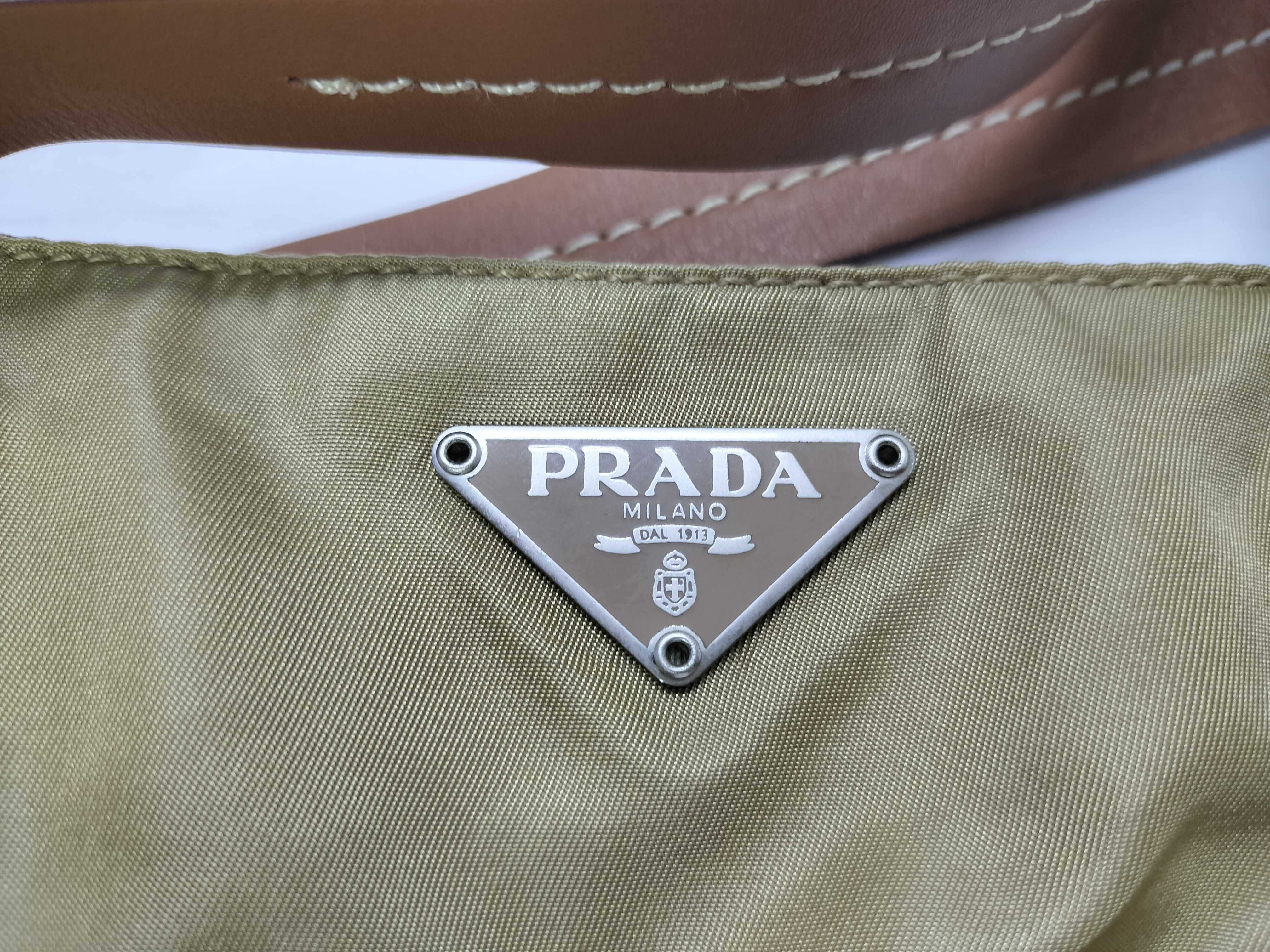 nylon tote bag in beige with triangular logo. — view 15