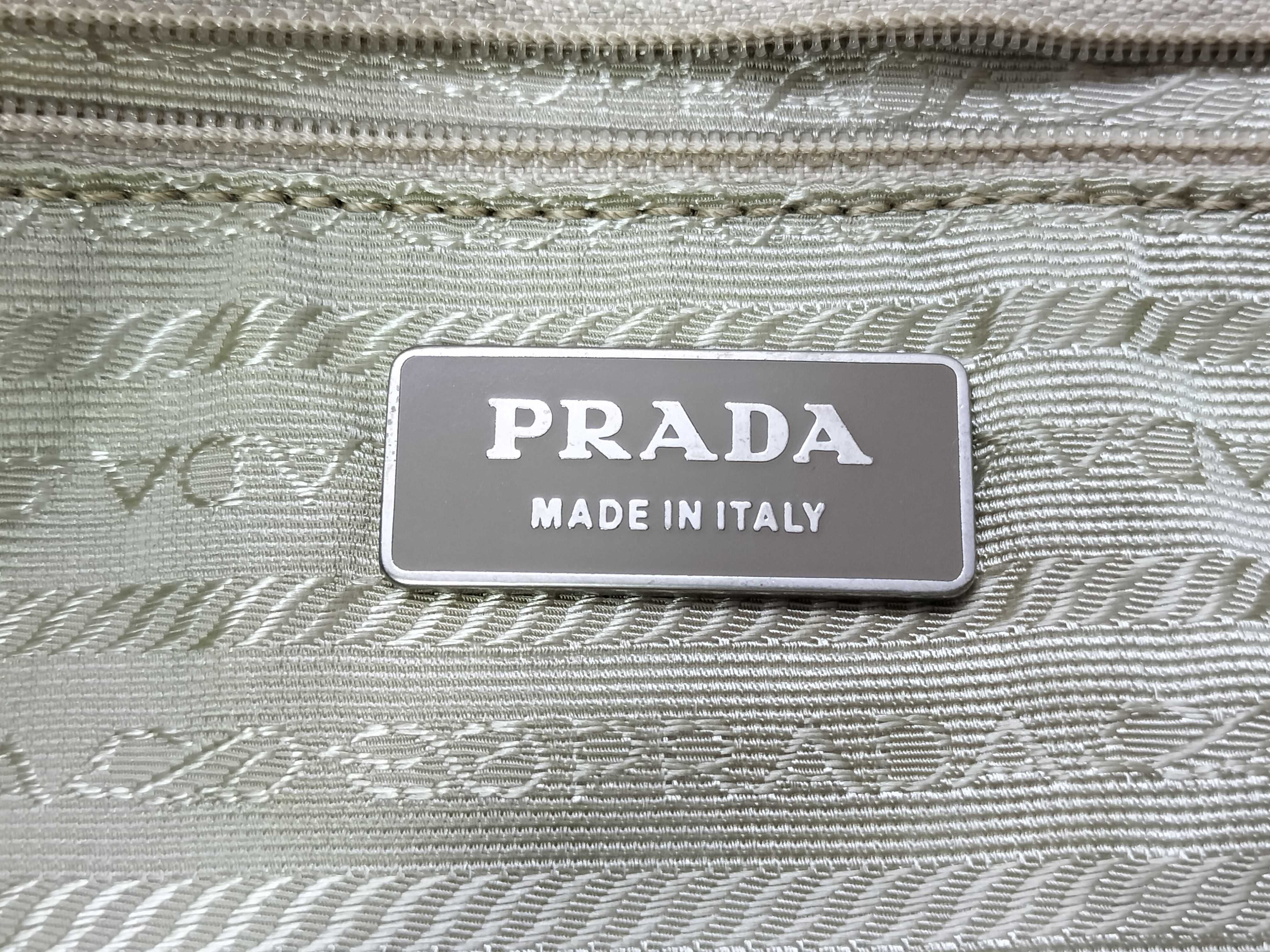 nylon tote bag in beige with triangular logo. — view 9