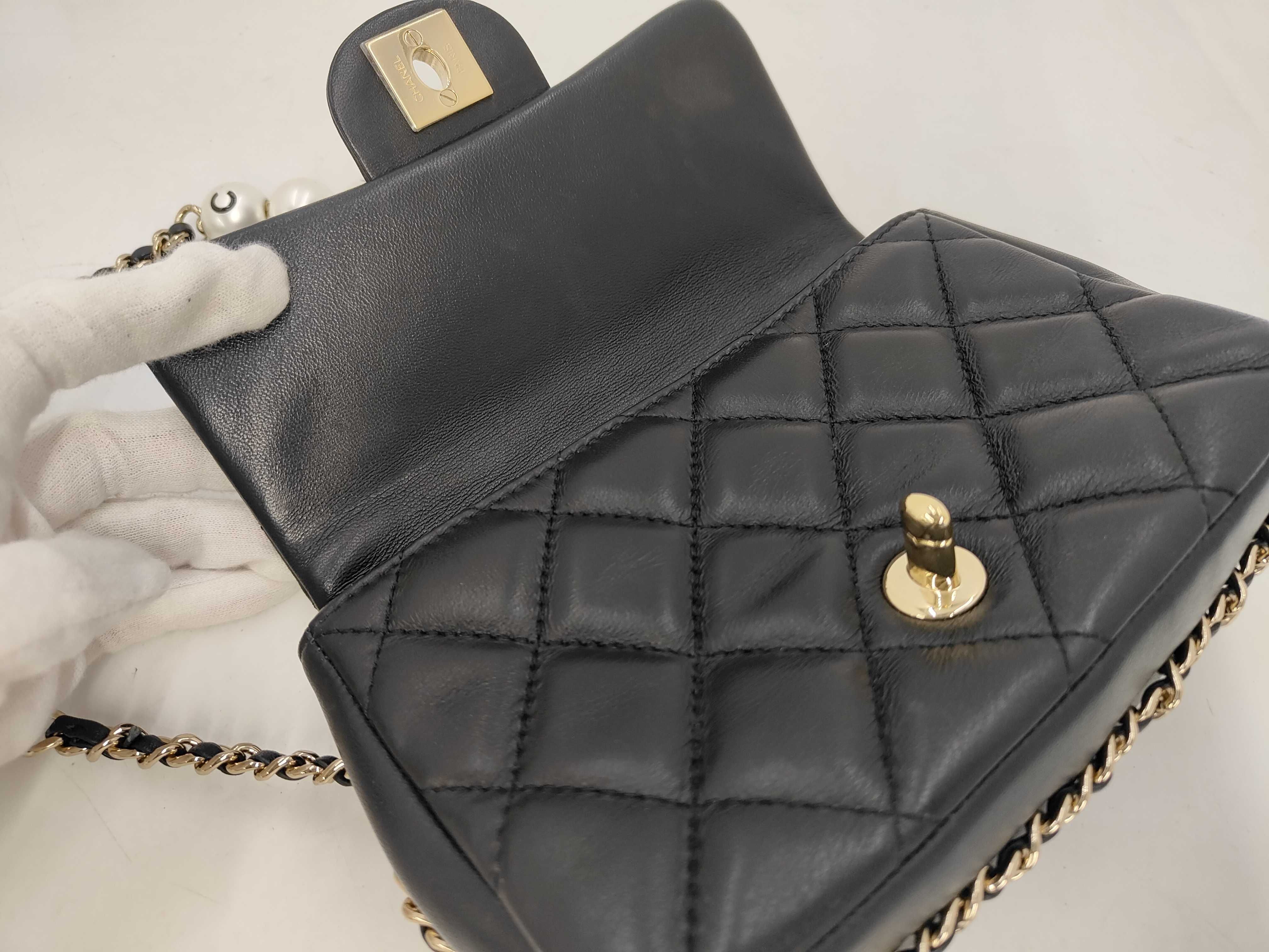 Lambskin Mini Matelassé Pearl Black Shoulder Bag — view 7
