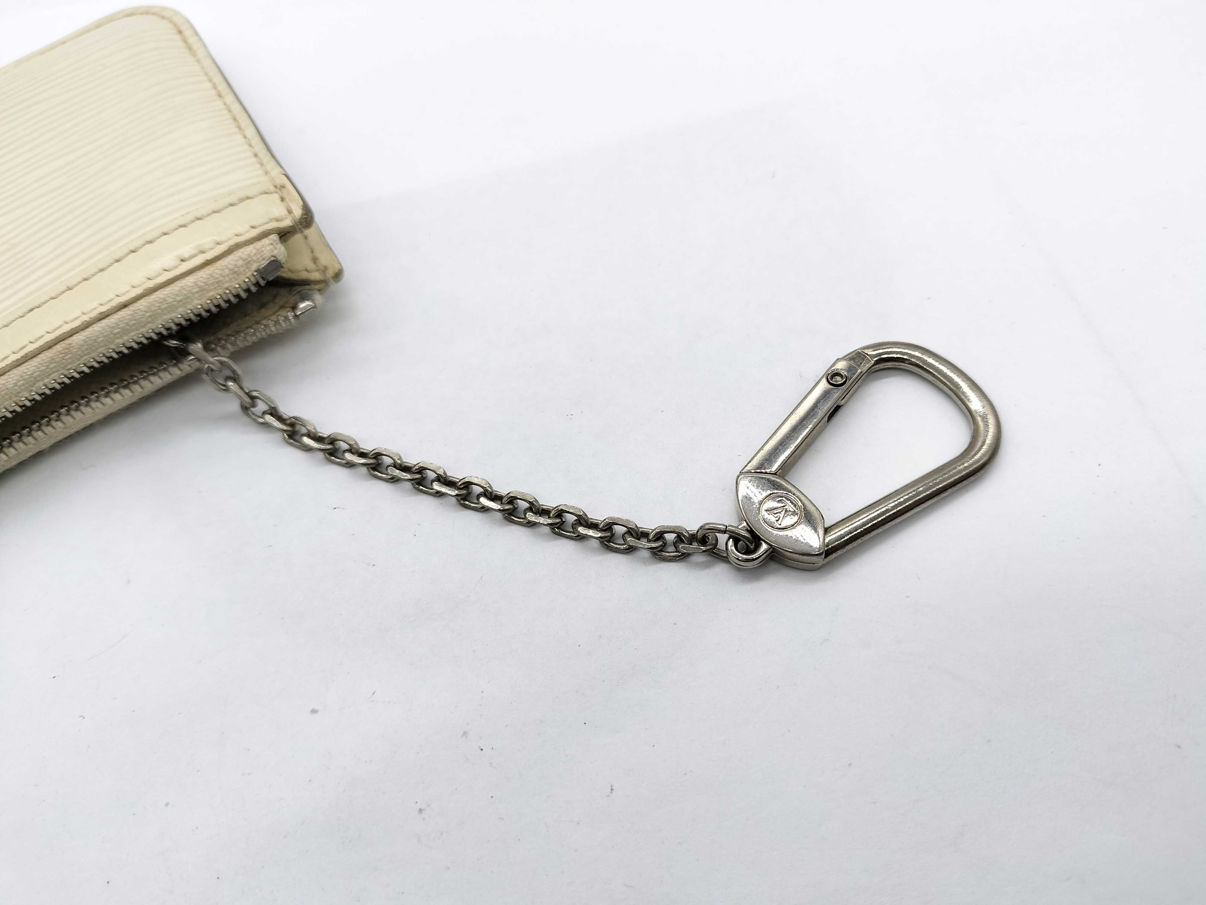 Epi Pochette Cle White Coin Case — view 9