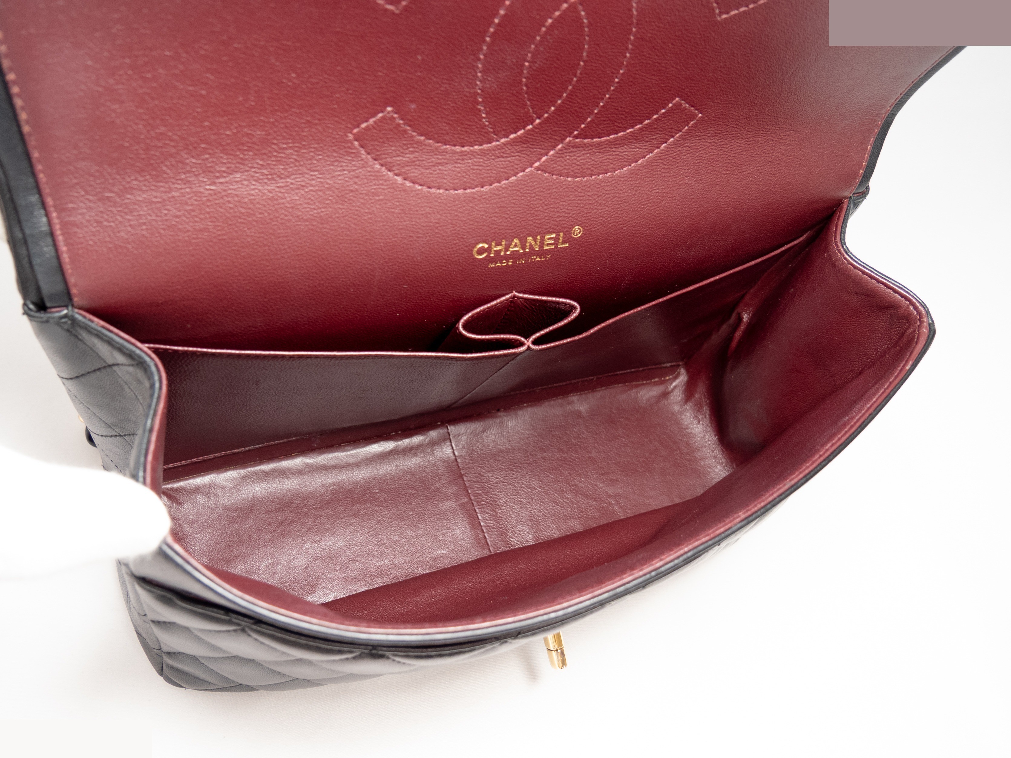 Large Matelassé Seal Double Flap — view 10