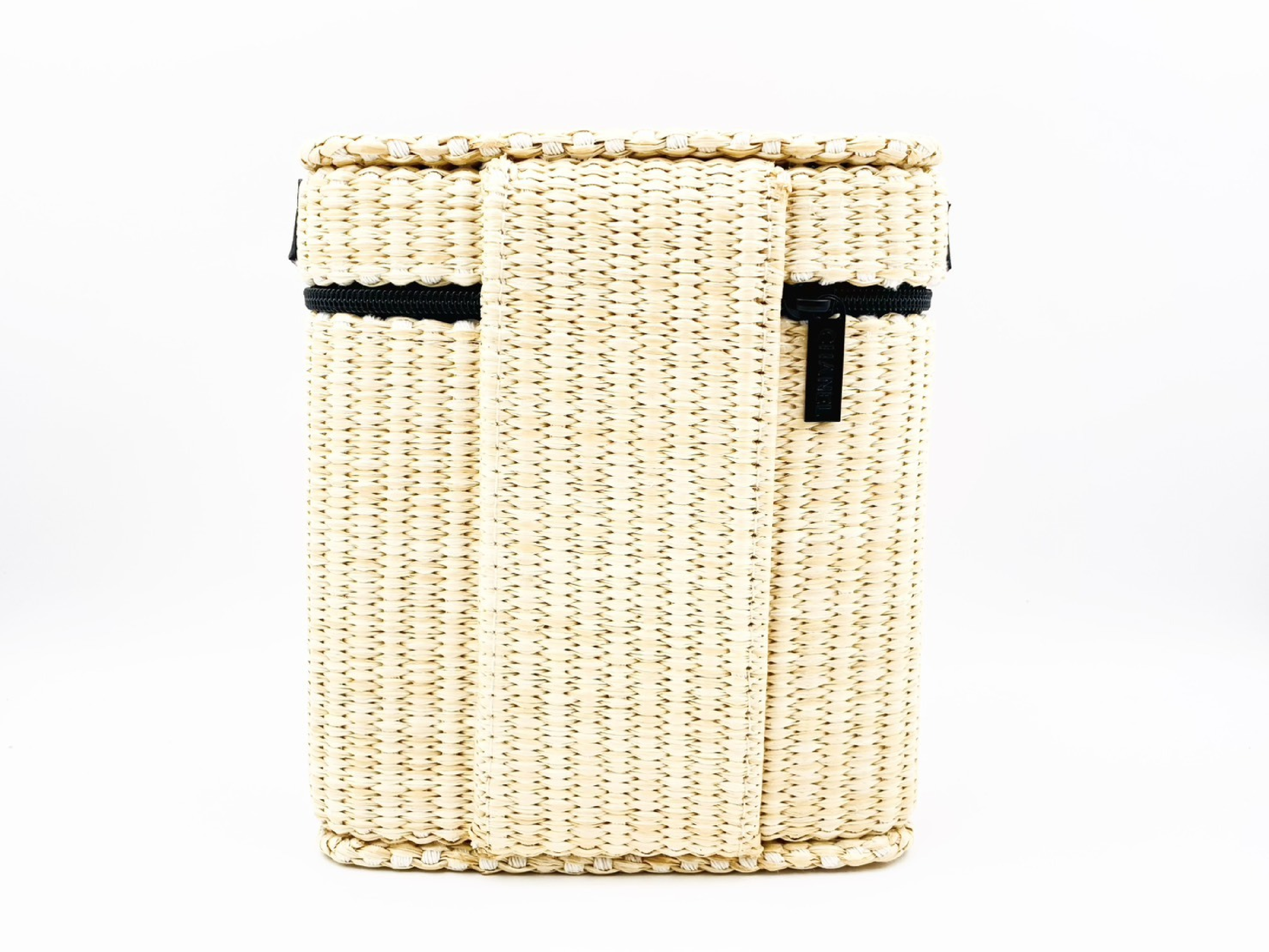 Les Beiges Panier des Essentiels Rattan Straw Basket Bag Mini Vanity Pouch Novelty Vanity Bag — view 2