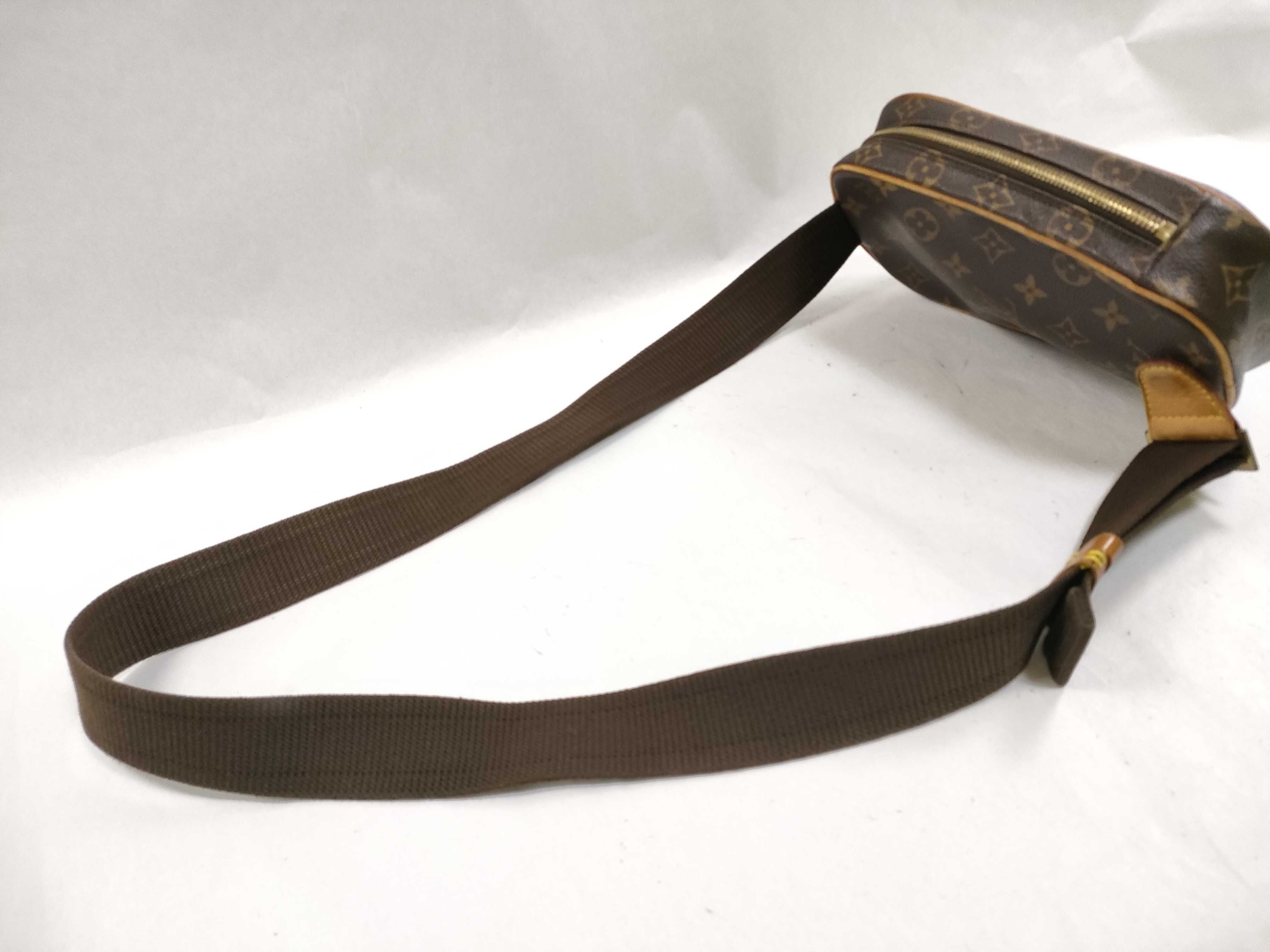 Monogram Pochette Gange M51870 CA0014 Monogram Shoulder Bag — view 3