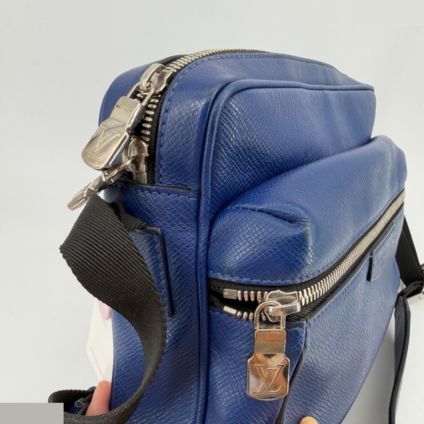 Outdoor Messenger Bag — view 6