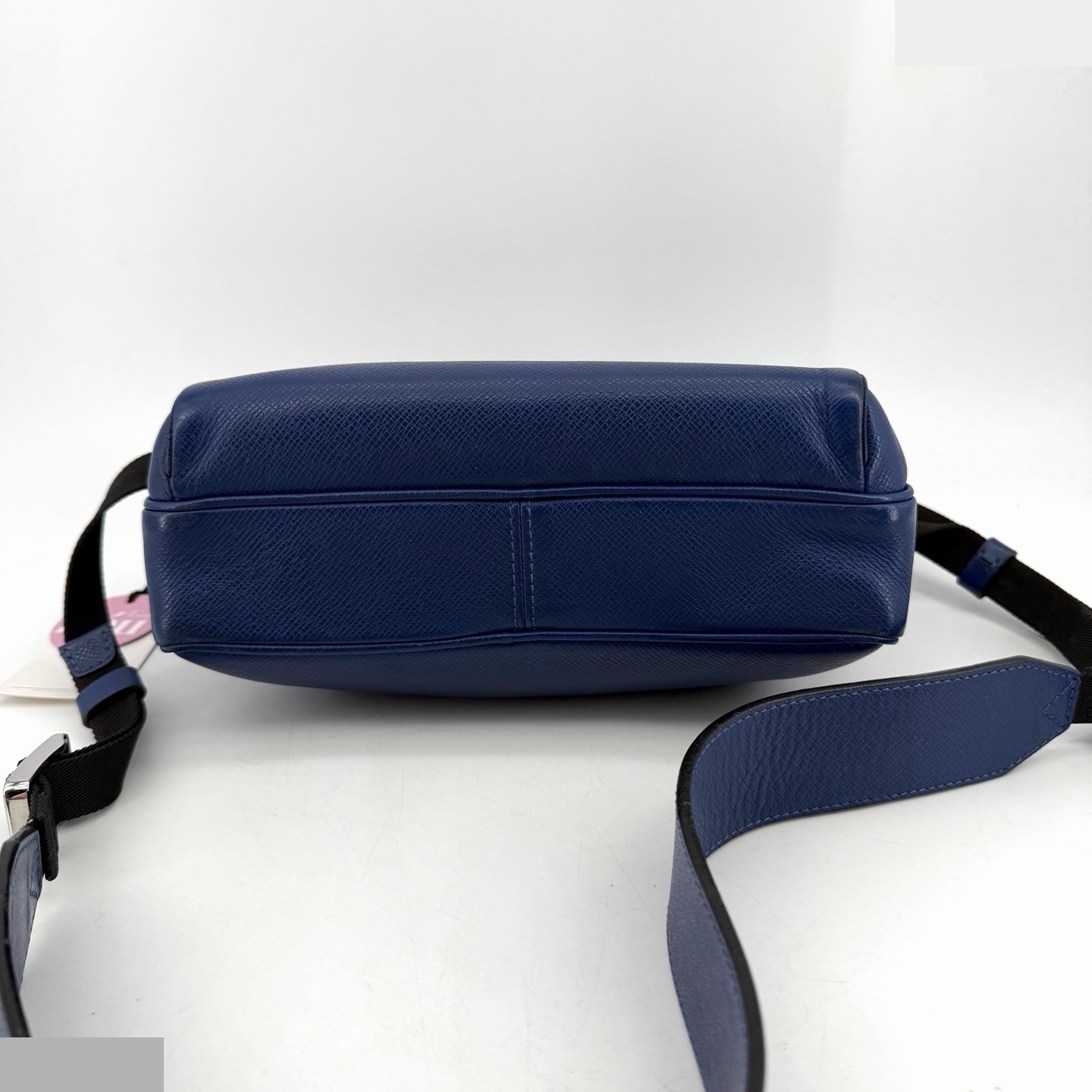 Outdoor Messenger Bag — view 7