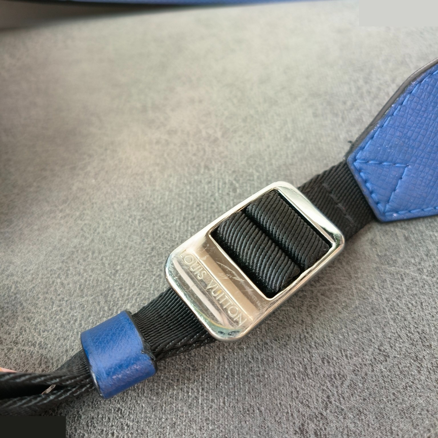 Outdoor Messenger Bag — view 9