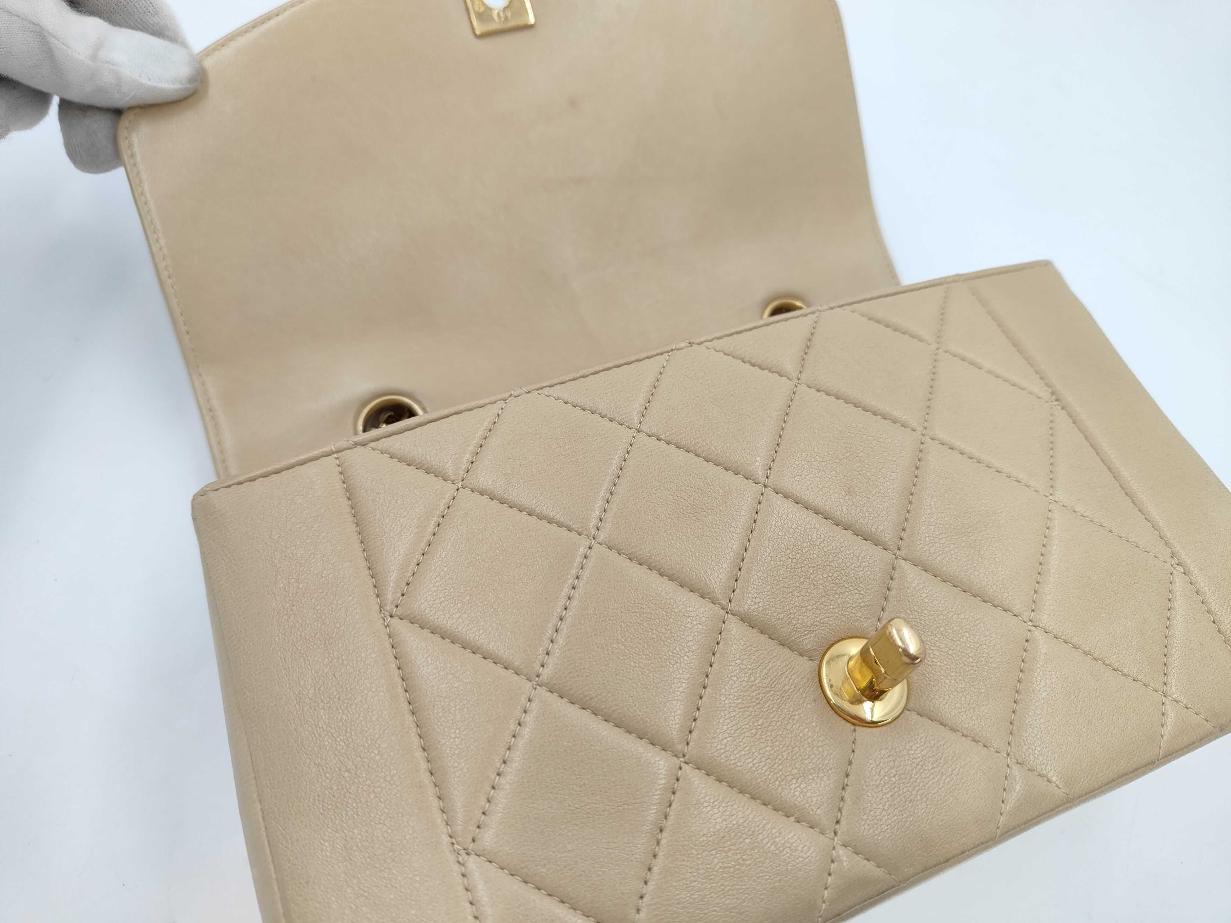 Diana Lambskin Diana 22 Beige Shoulder Bag — view 7