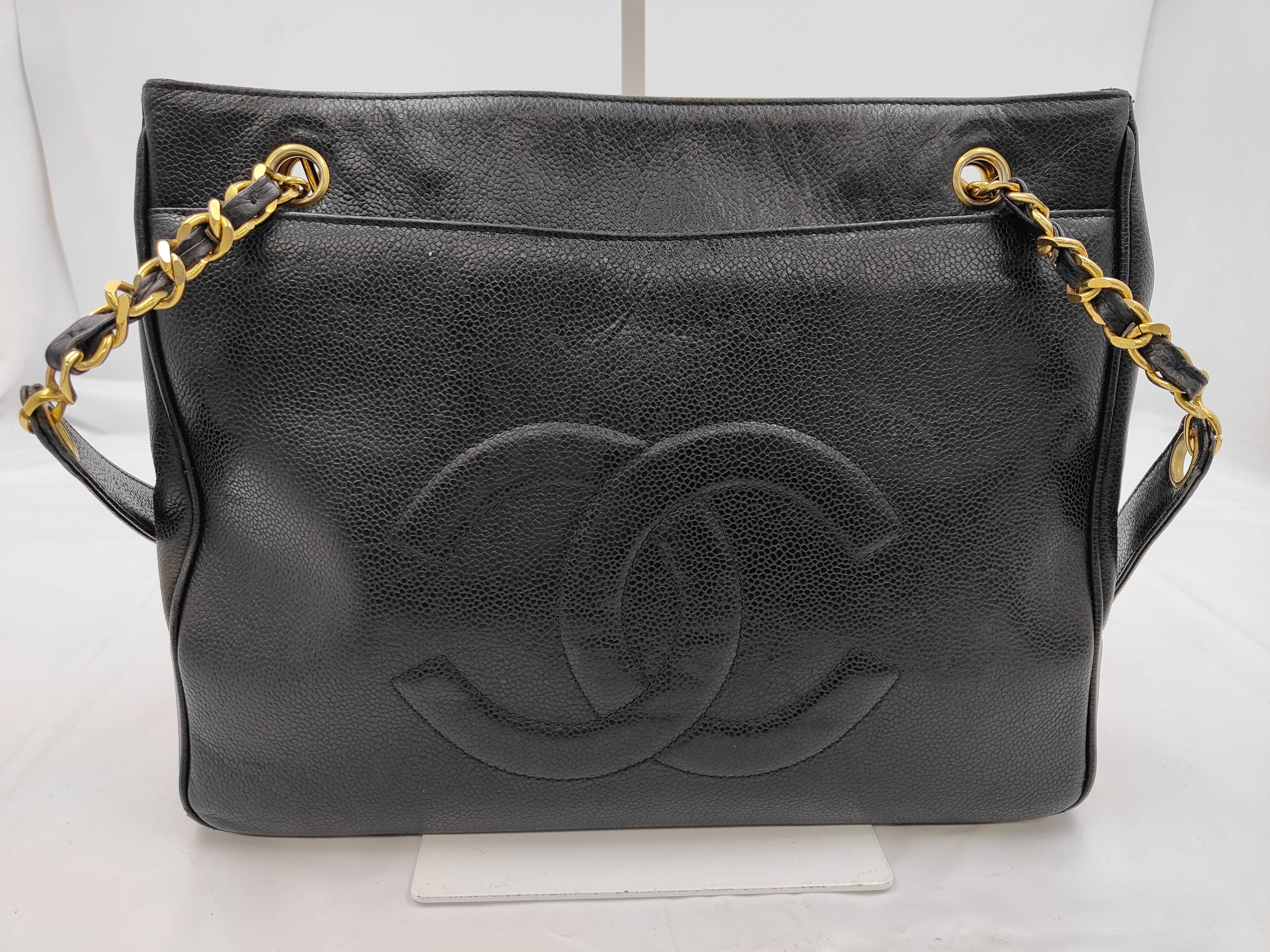 Caviar Skin Chain Shoulder Bag