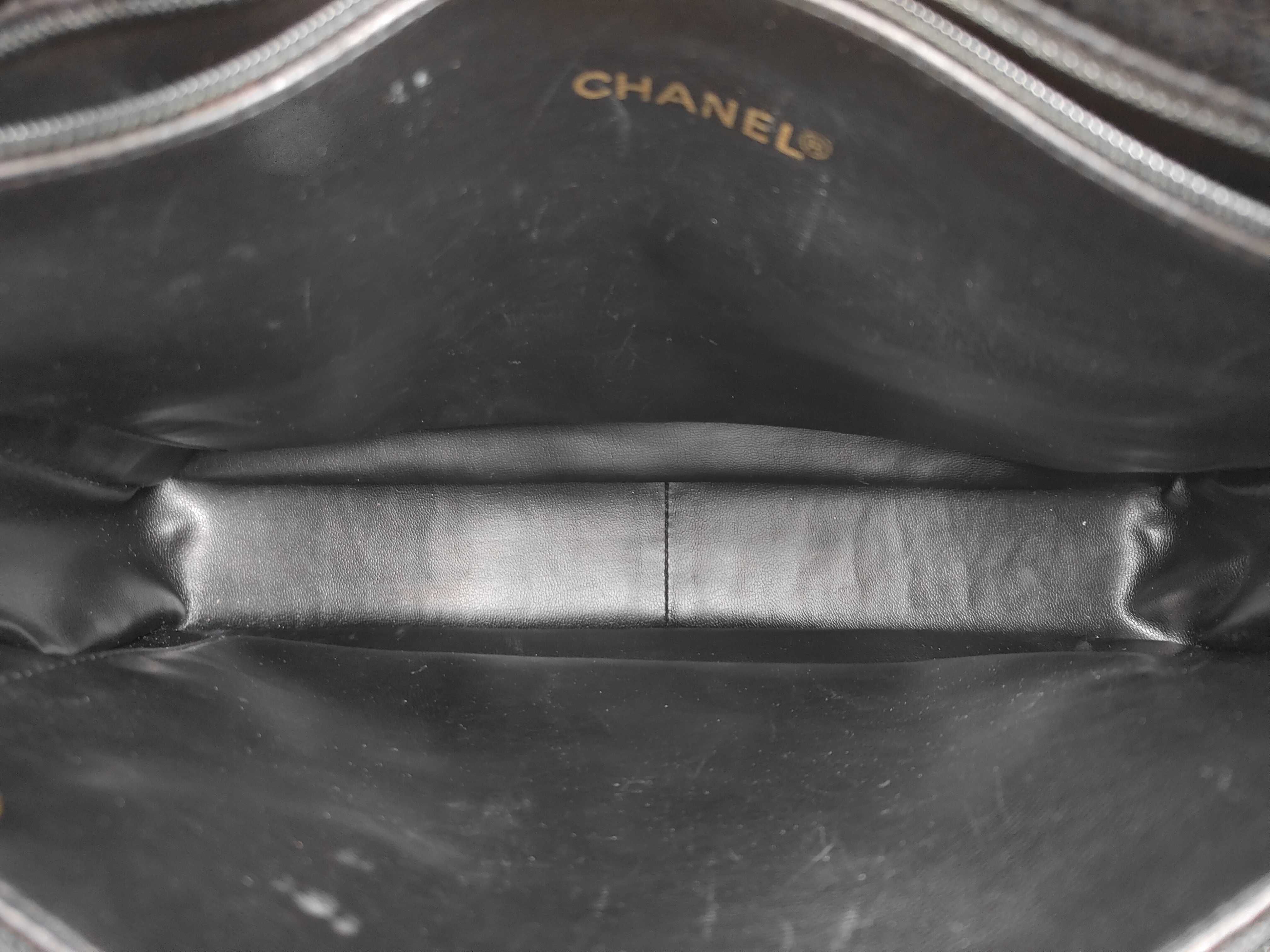 Caviar Skin Chain Shoulder Bag — view 9