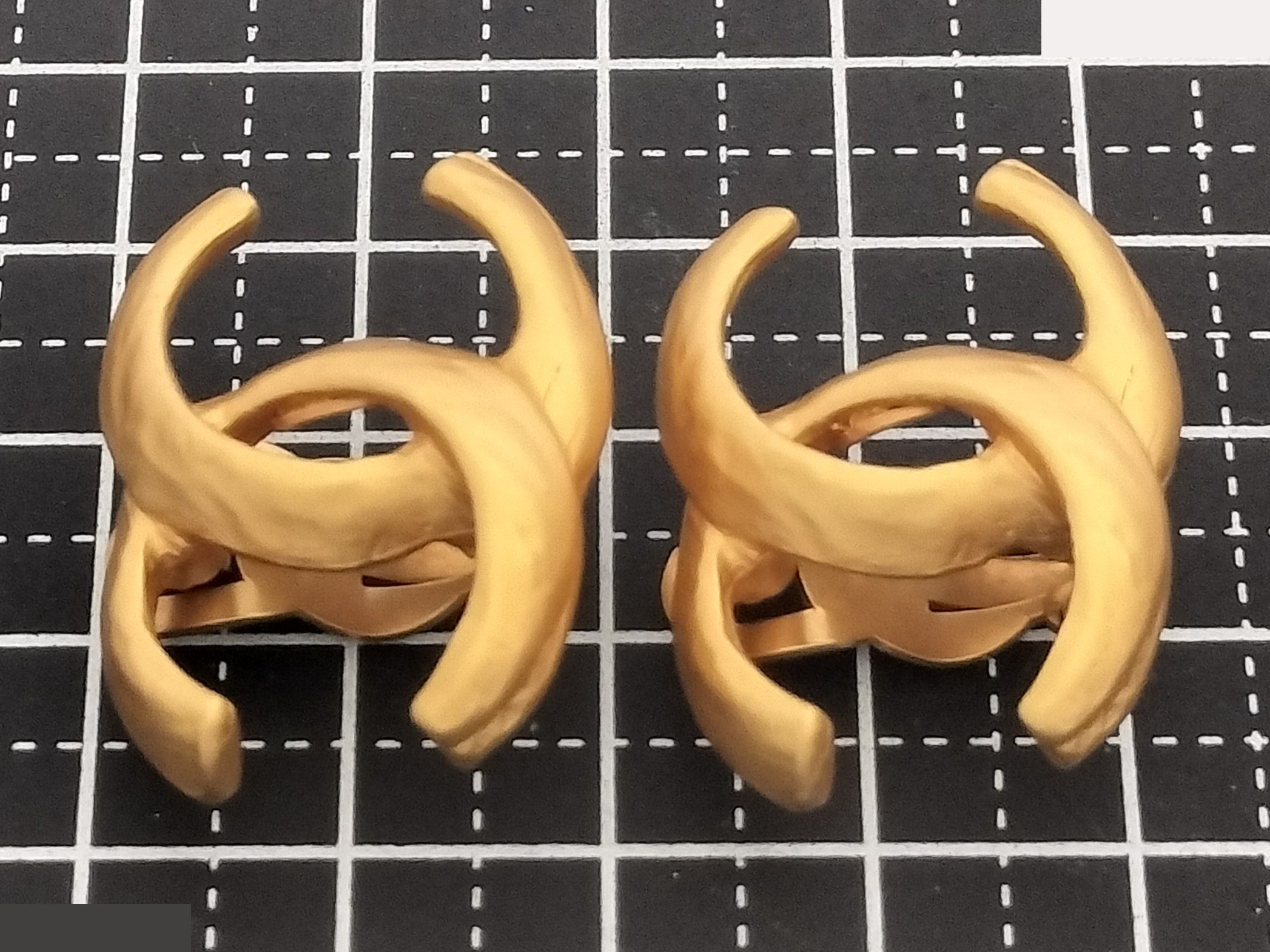 Coco Gold Earrings 00T — view 6
