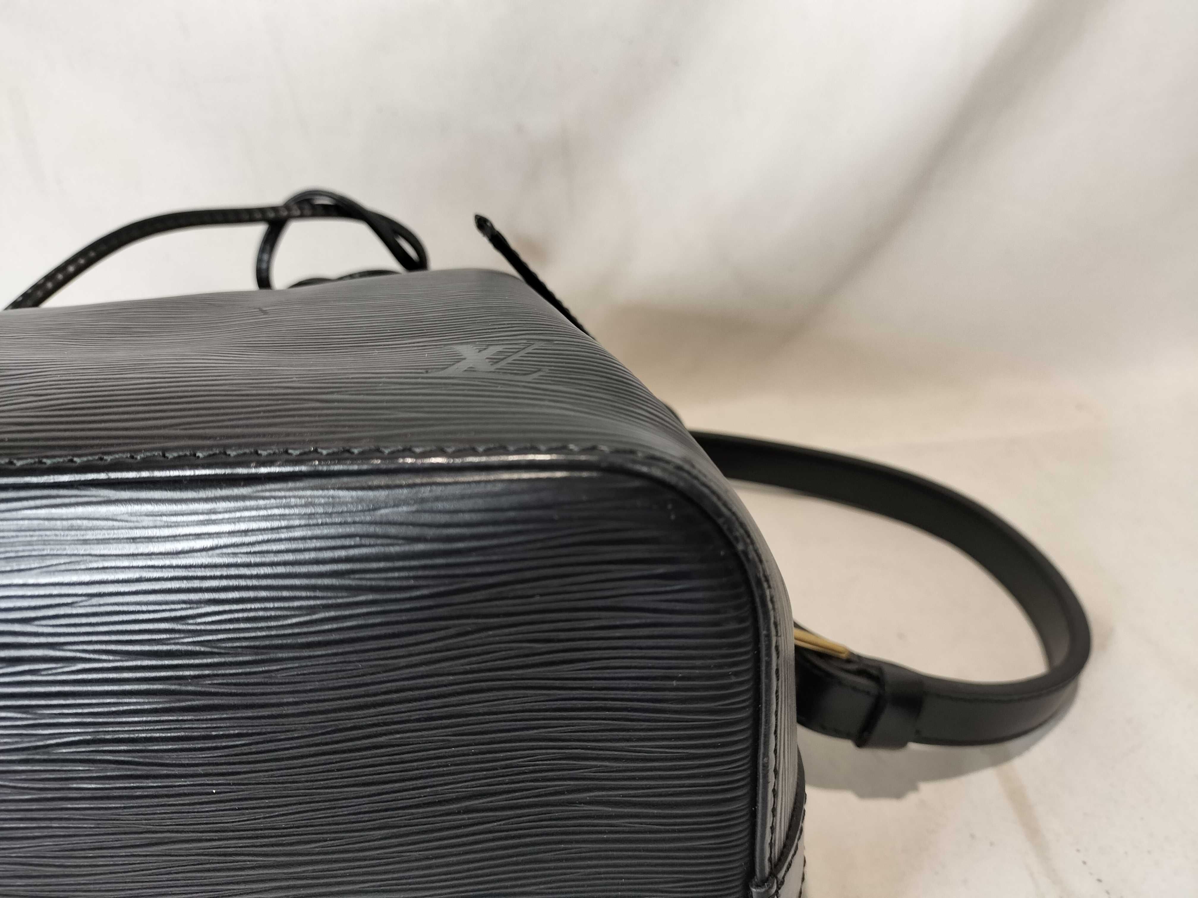 Epi Shoulder Bag M59002 Shoulder Bag — view 6