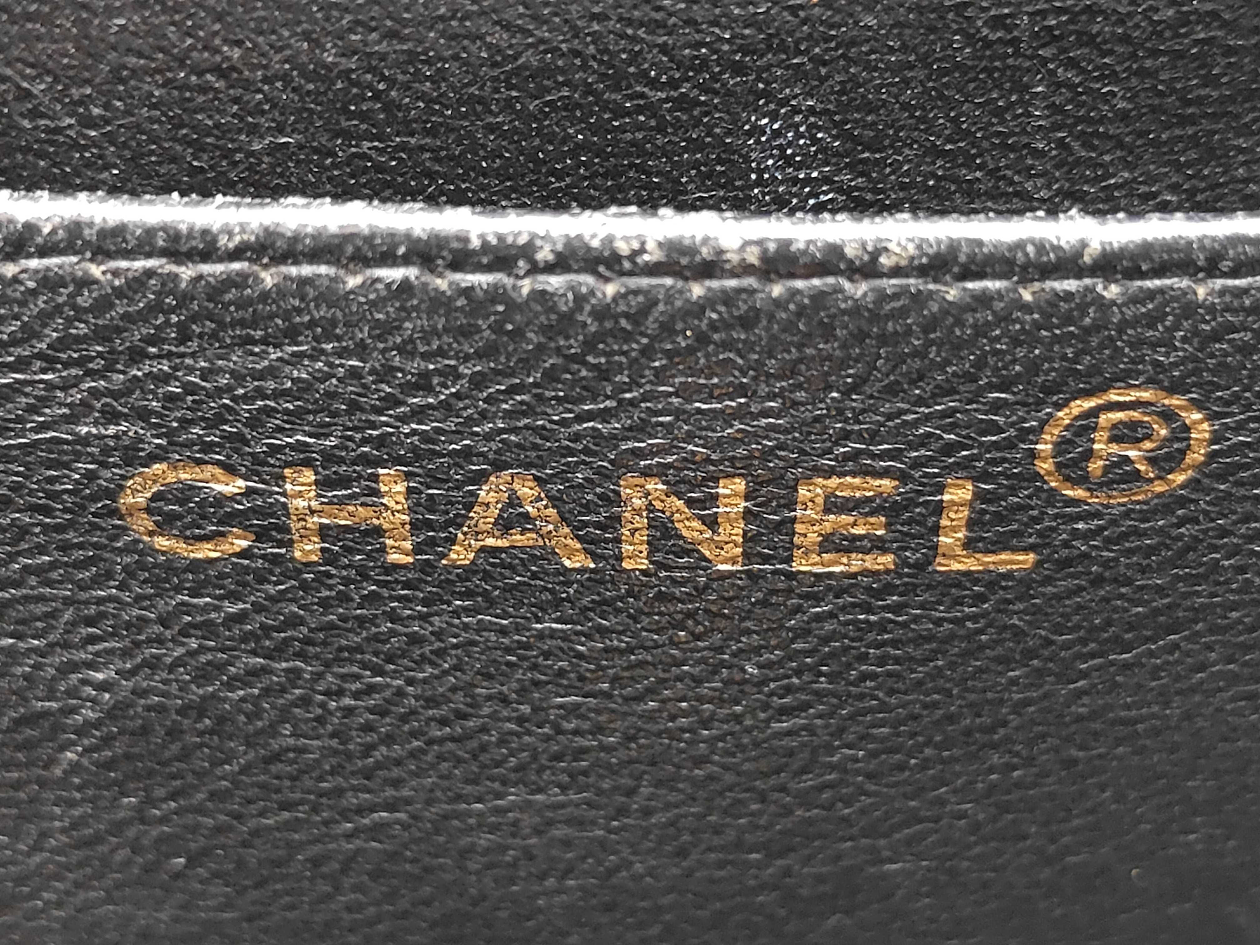 Chanel handbag — view 12