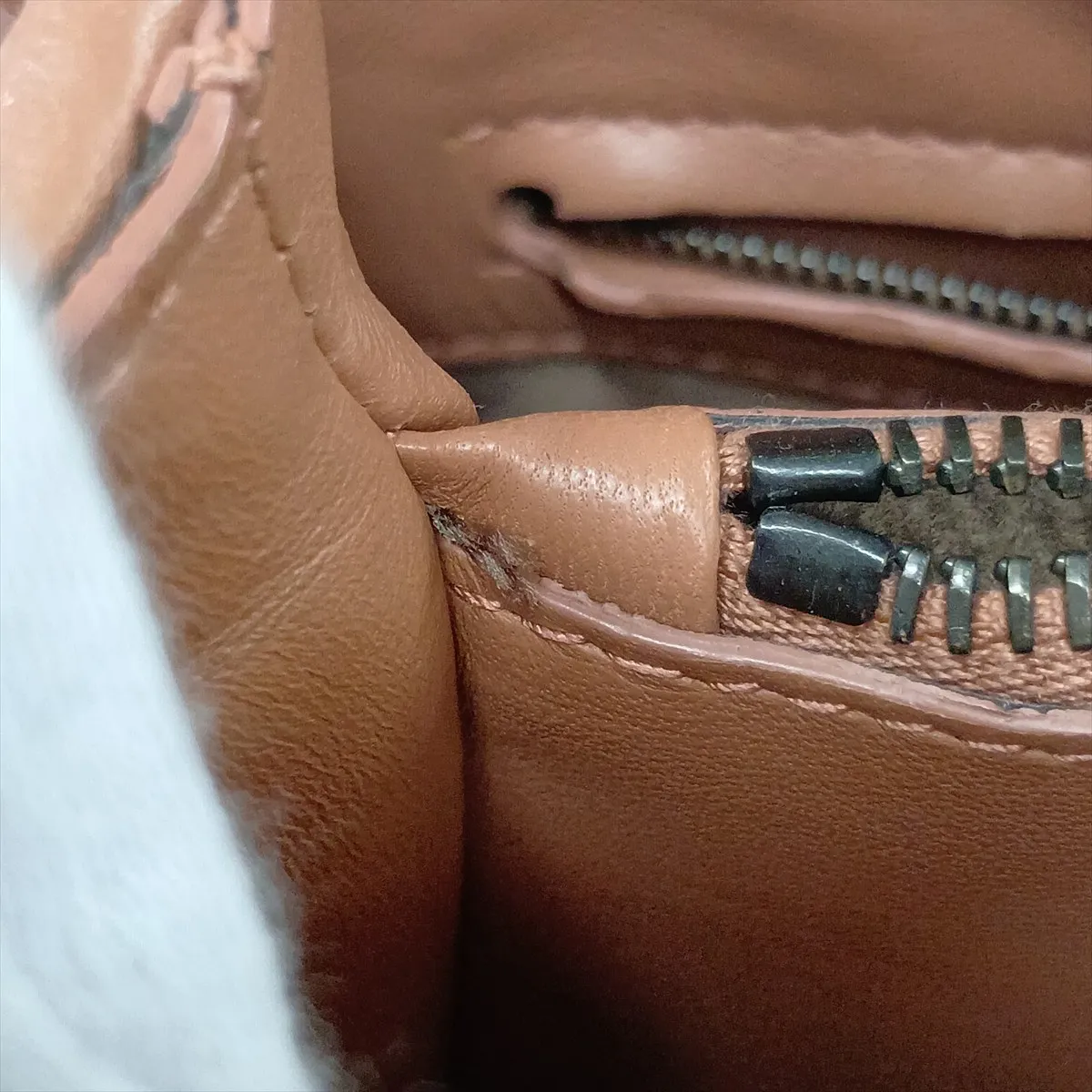 Intrecciato Leather Studded Chain Tote Bag, Beige, with Mirror — view 15