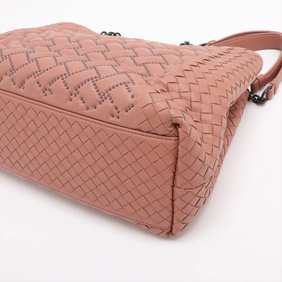 Intrecciato Leather Studded Chain Tote Bag, Beige, with Mirror — view 3