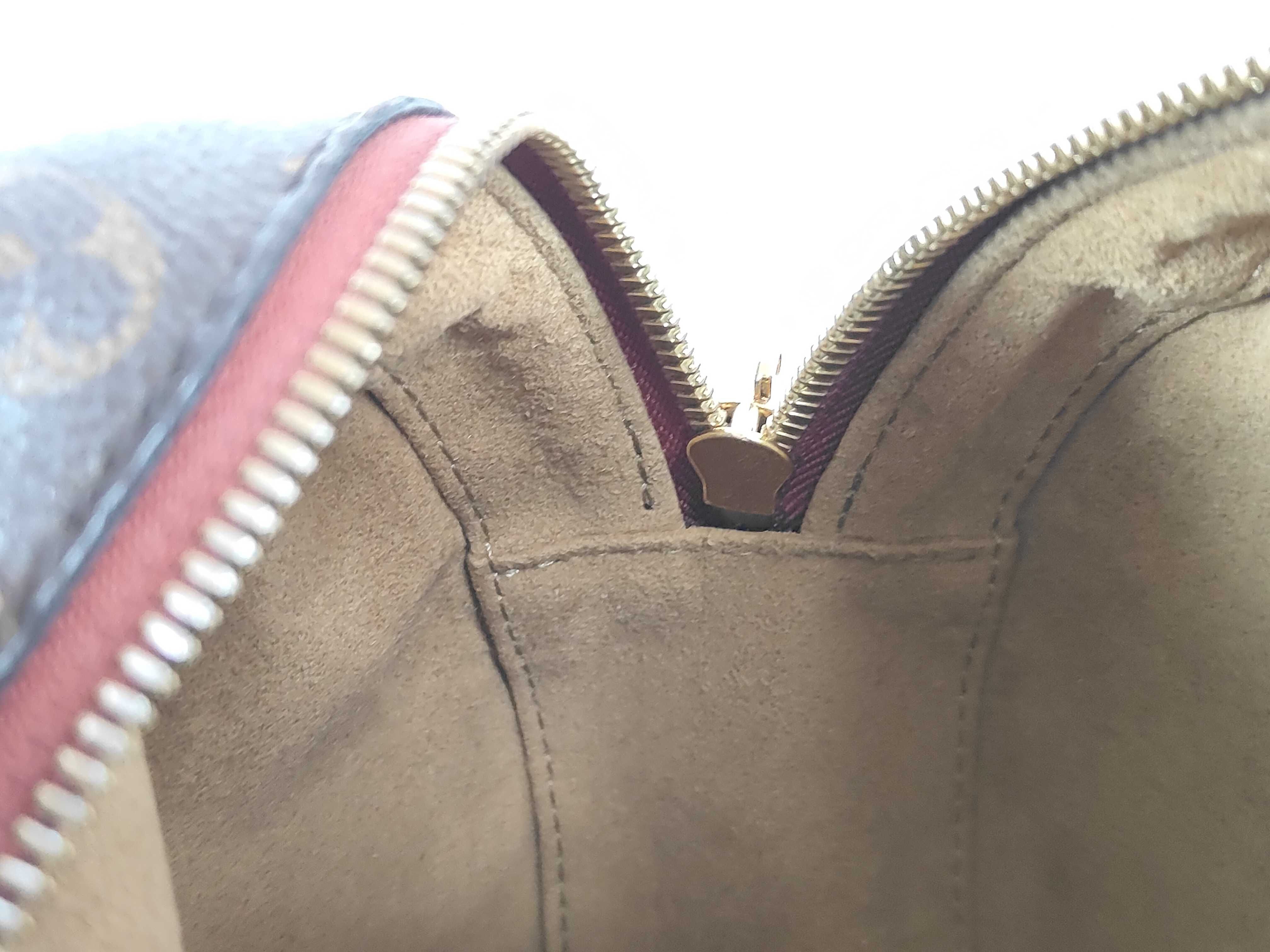 Boite Chapeau Souple MM Shoulder Bag — view 9