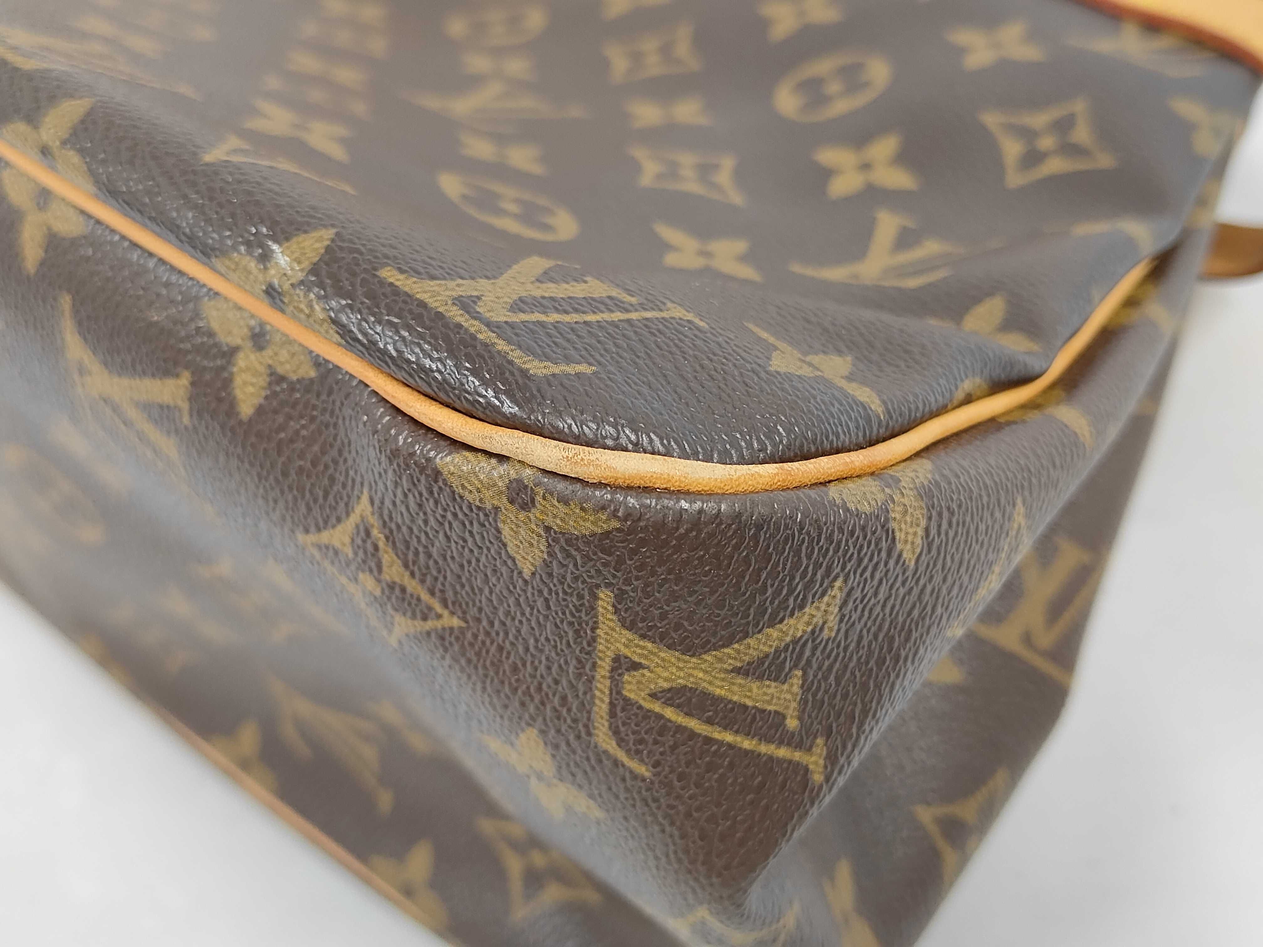 M51154 Monogram Batignolles Horizontal Handbag — view 4