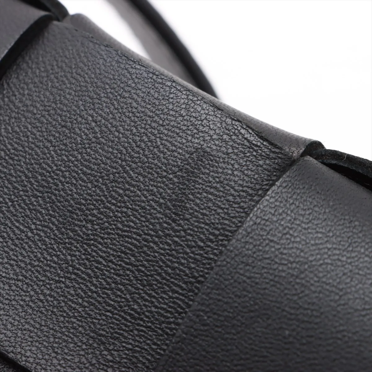 Maxi Intrecciato Cassette Leather Shoulder Bag Black — view 9