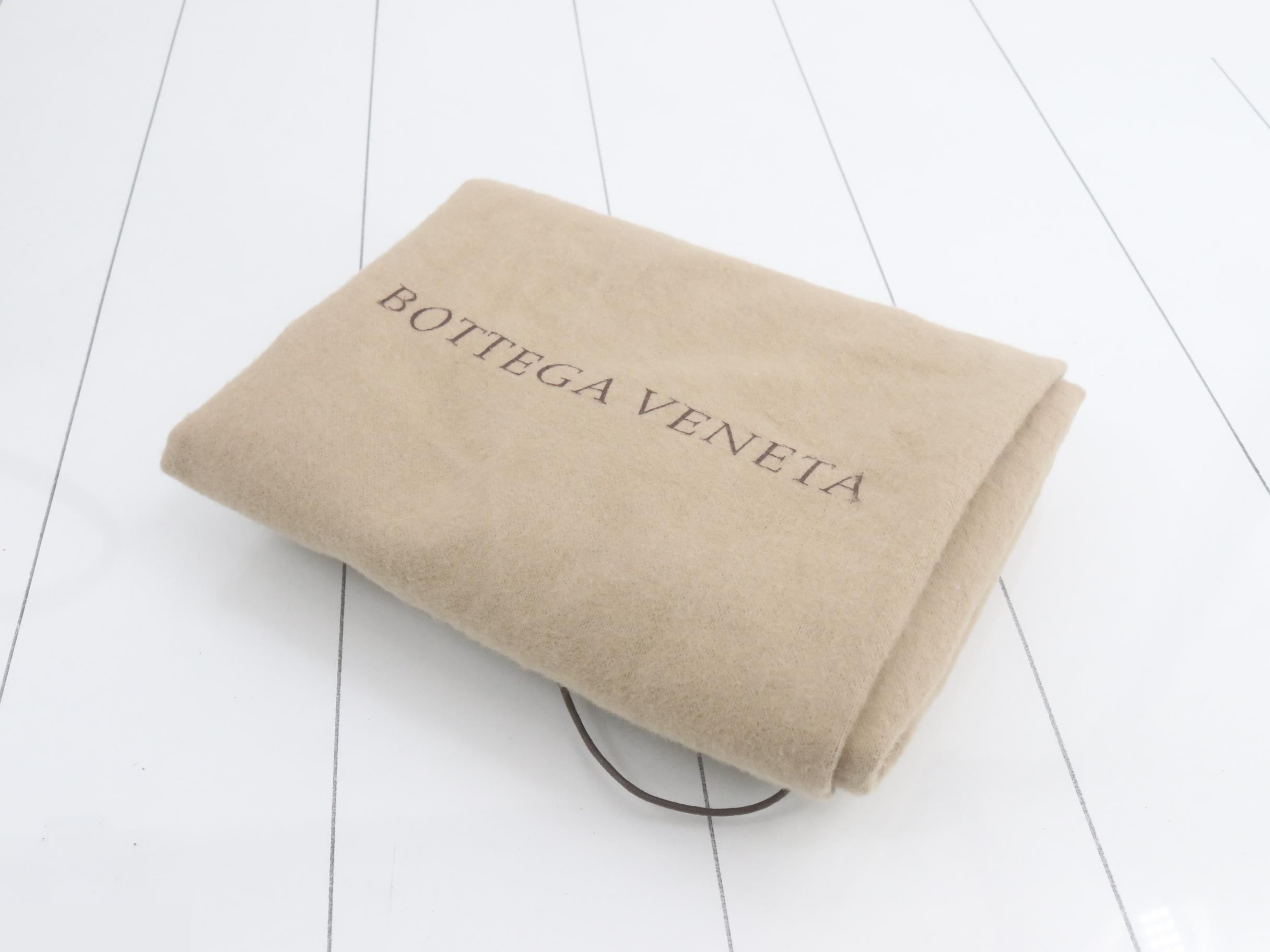 Intrecciato tote bag, enamel — view 7
