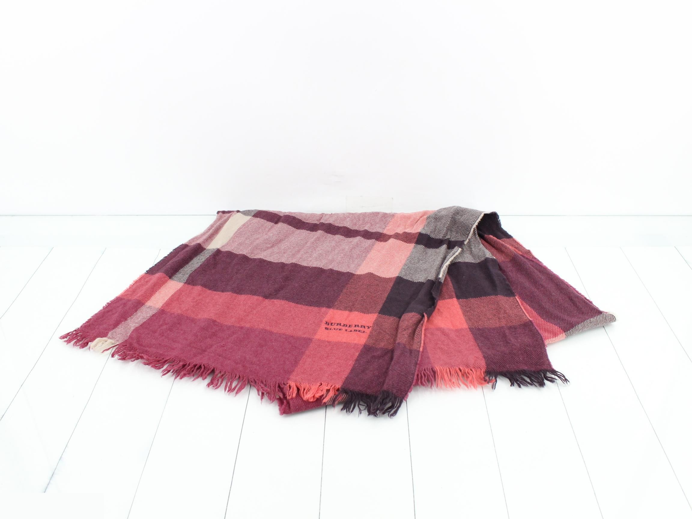 Blue Label Scarf/Stole — view 2