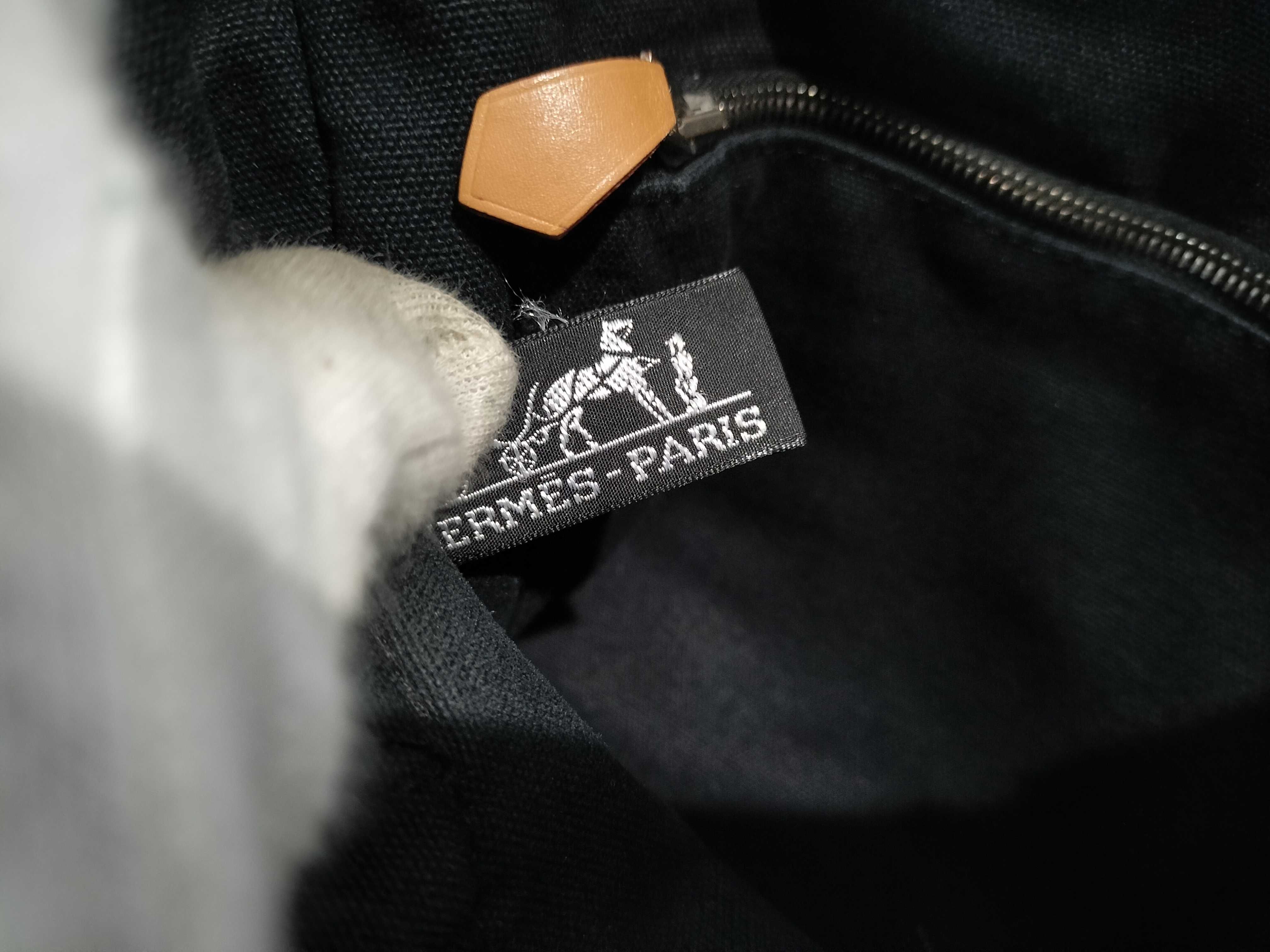 Fourre-Tout PM Handbag — view 11